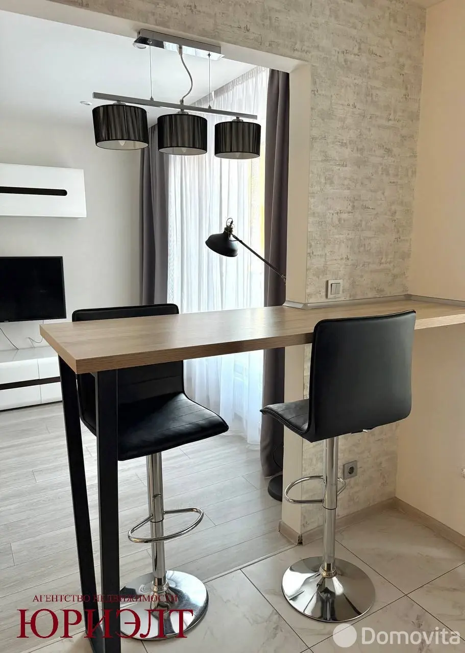 квартира, Копище, ул. Александра Яковлева, д. 1, стоимость аренды 1 557 р./мес.