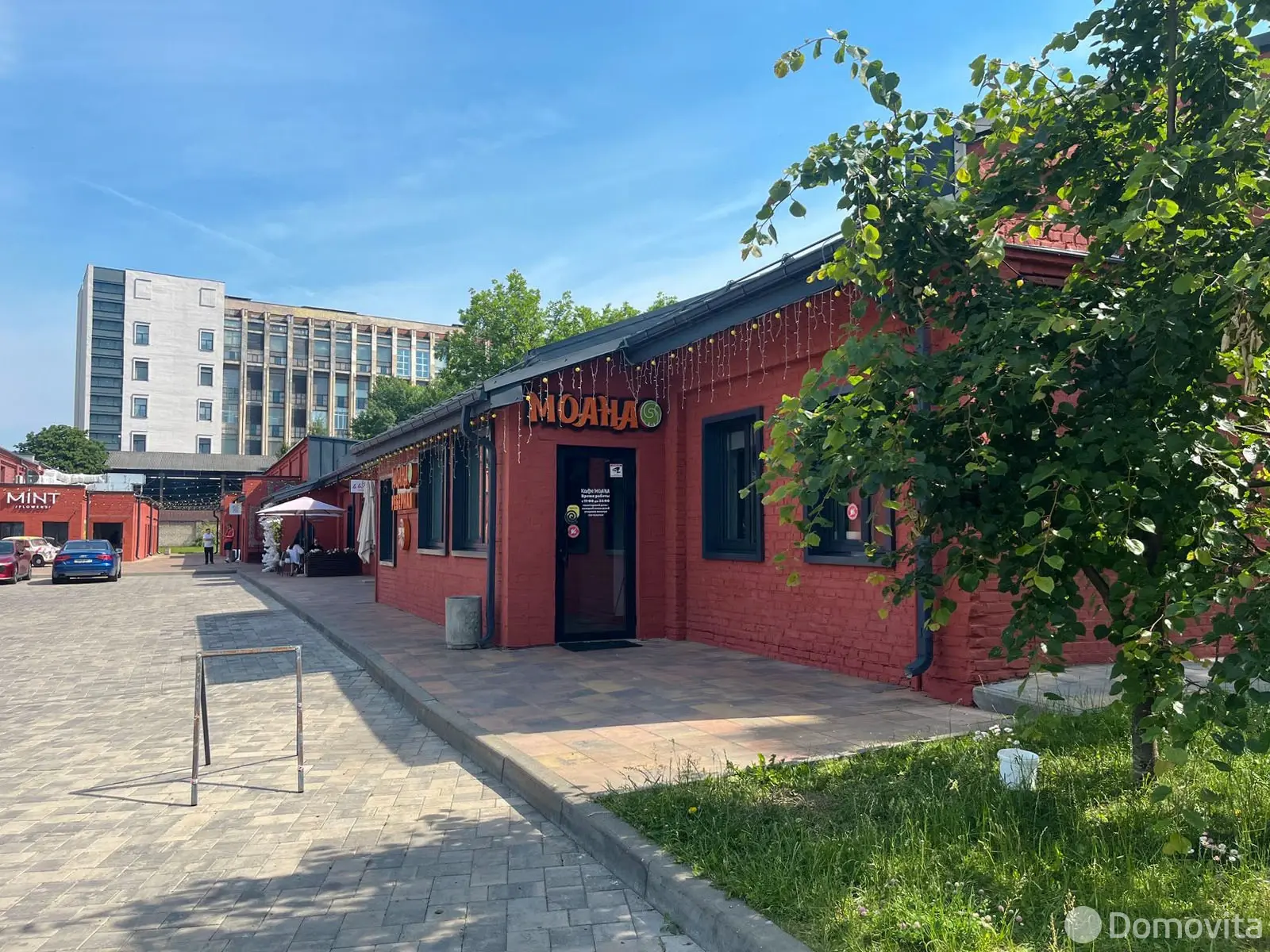 объект сферы услуг, Минск, пр-т Машерова, д. 15 к7 на ст. метро Площадь Победы