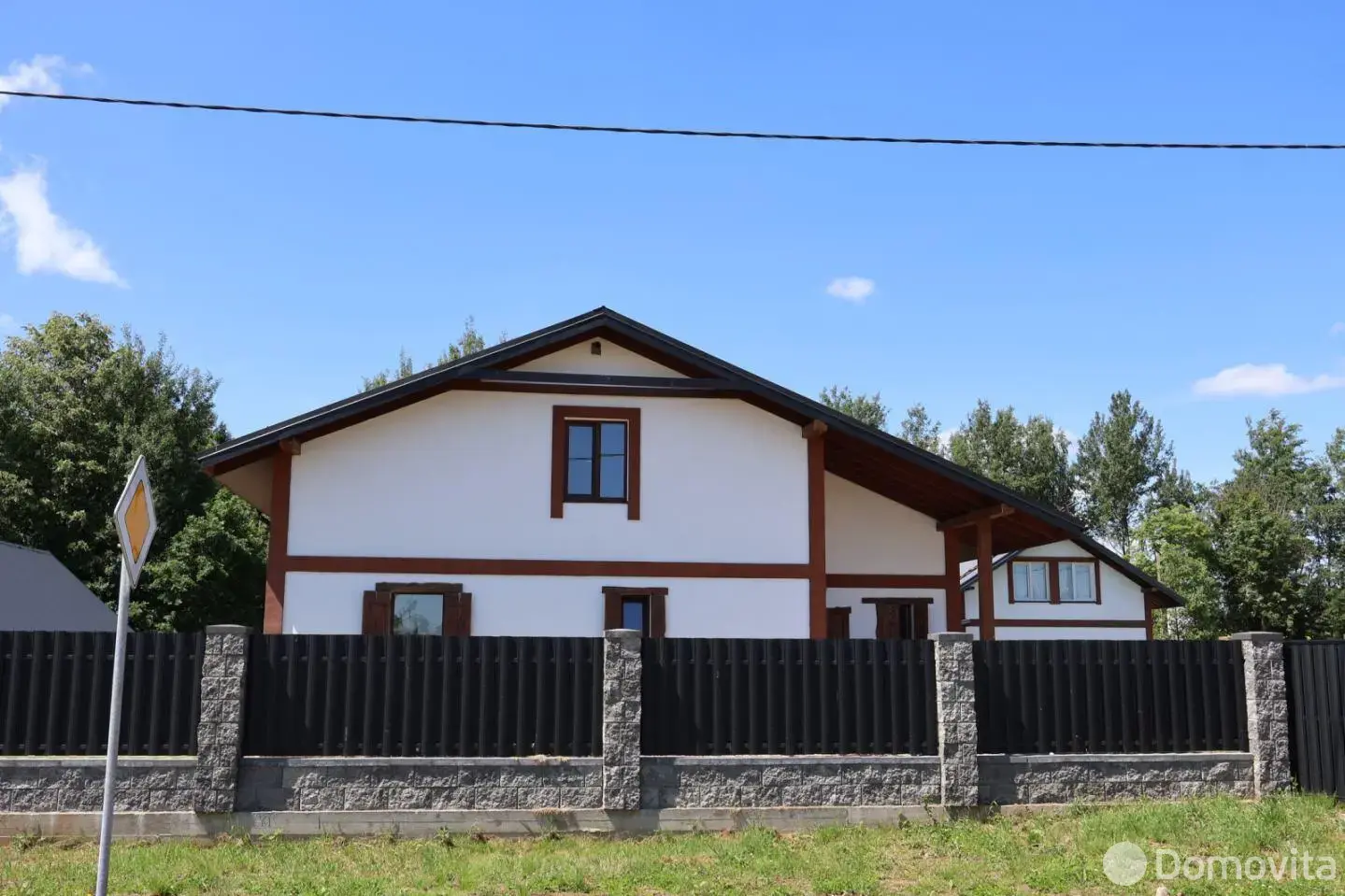 коттедж, Логоза, ул. Васильковая