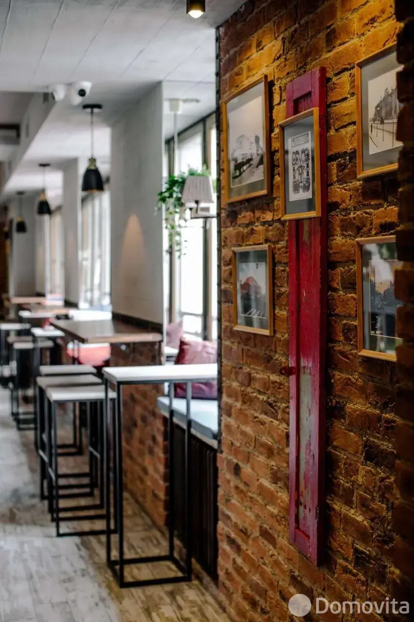 Помещение под сферу услуг в Минске, ул. Октябрьская, д. 23, код 3726 - фото 2