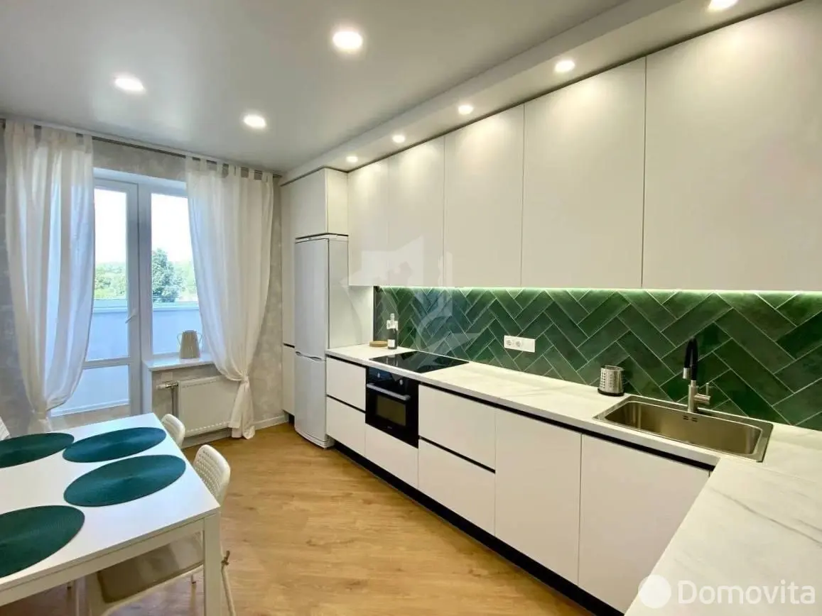 Цена аренды квартиры, Минск, ул. Притыцкого, д. 115