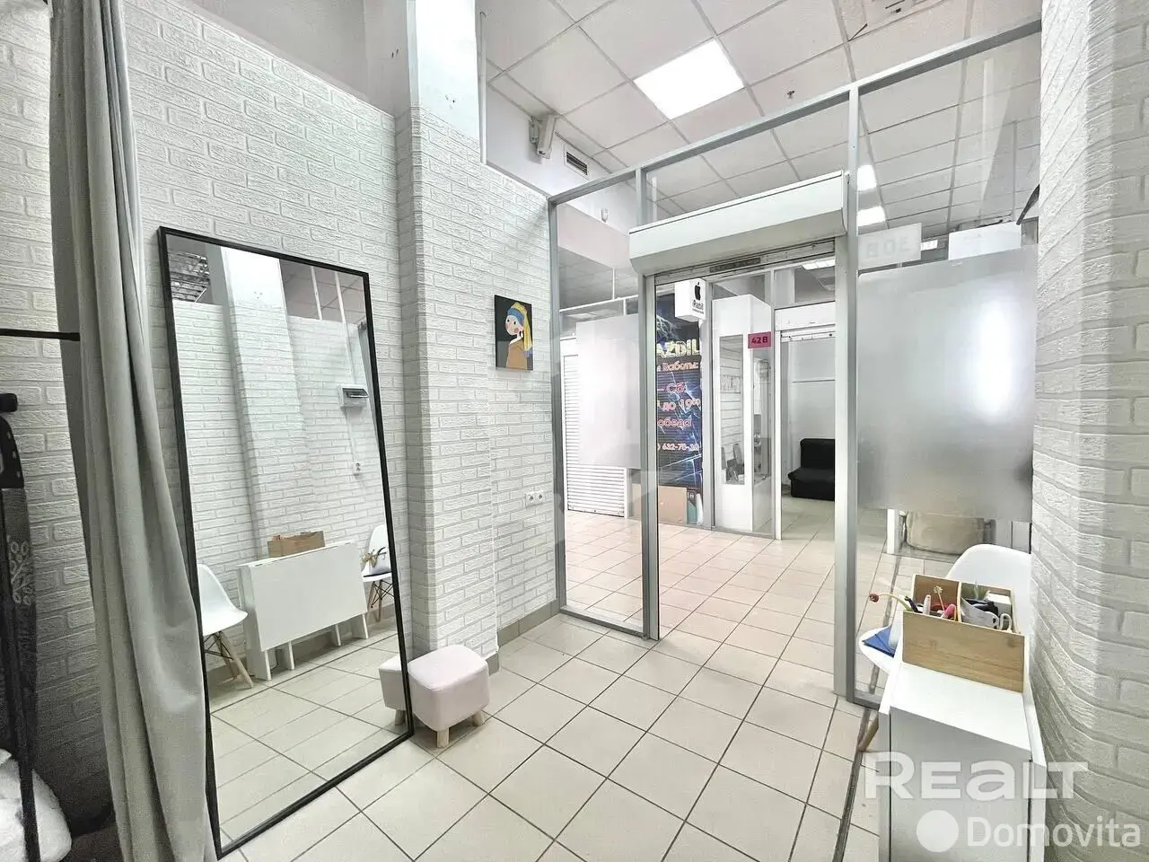 торговый объект, Минск, ул. Веры Хоружей, д. 6, стоимость продажи 27 585 р.