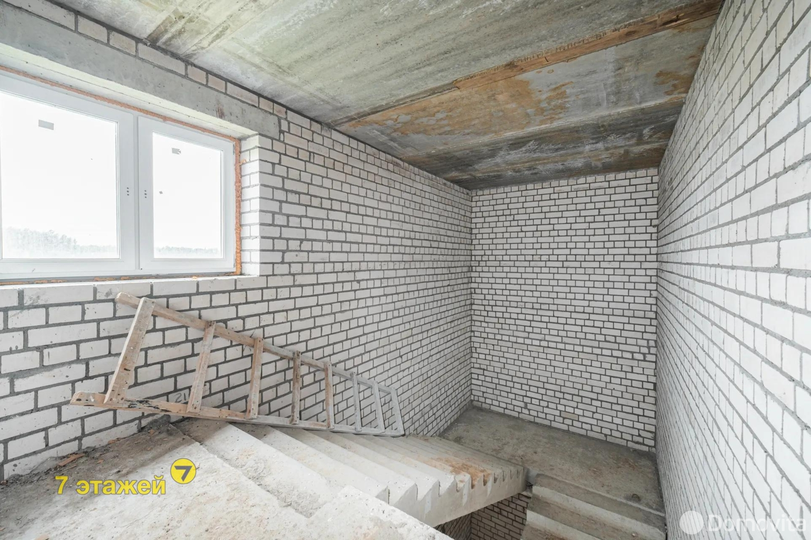 объект сферы услуг, Старый Раков, д. 50, стоимость продажи 640 000 р.