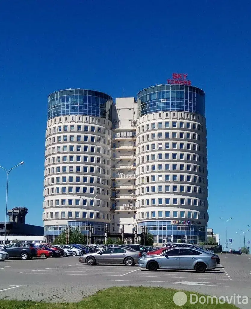 Помещение под сферу услуг в Минске, ул. Домбровская, д. 9, код 3780 - фото 1