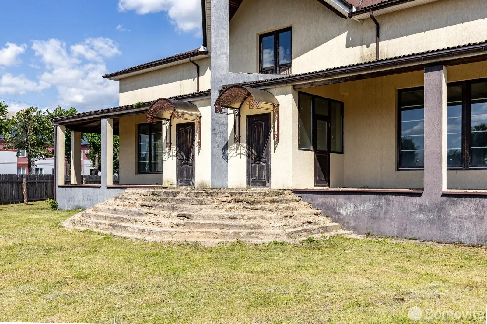 продажа объекта сферы услуг, Старые Дороги, ул. Володарского, д. 15/а