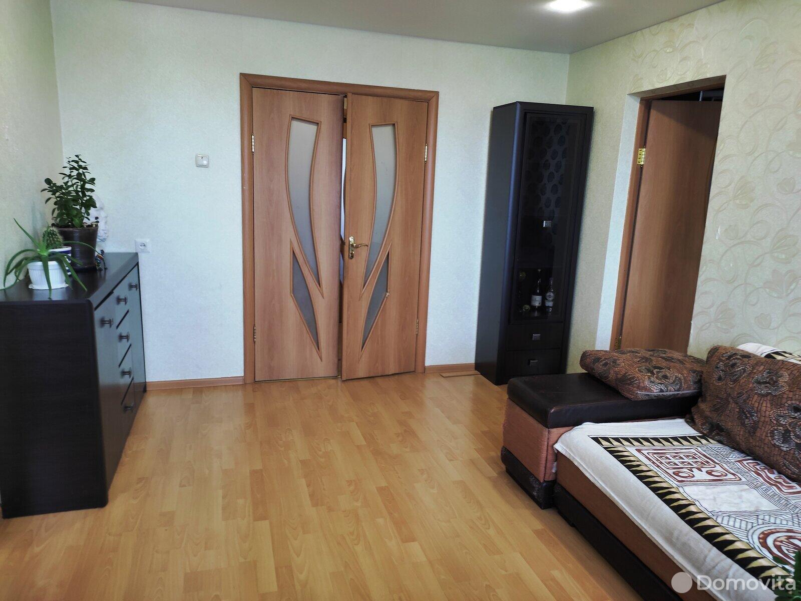 Купить 4-комнатную квартиру в Заславле, ул. Советская, д. 94, 60000 USD, код: 880264 - фото 5