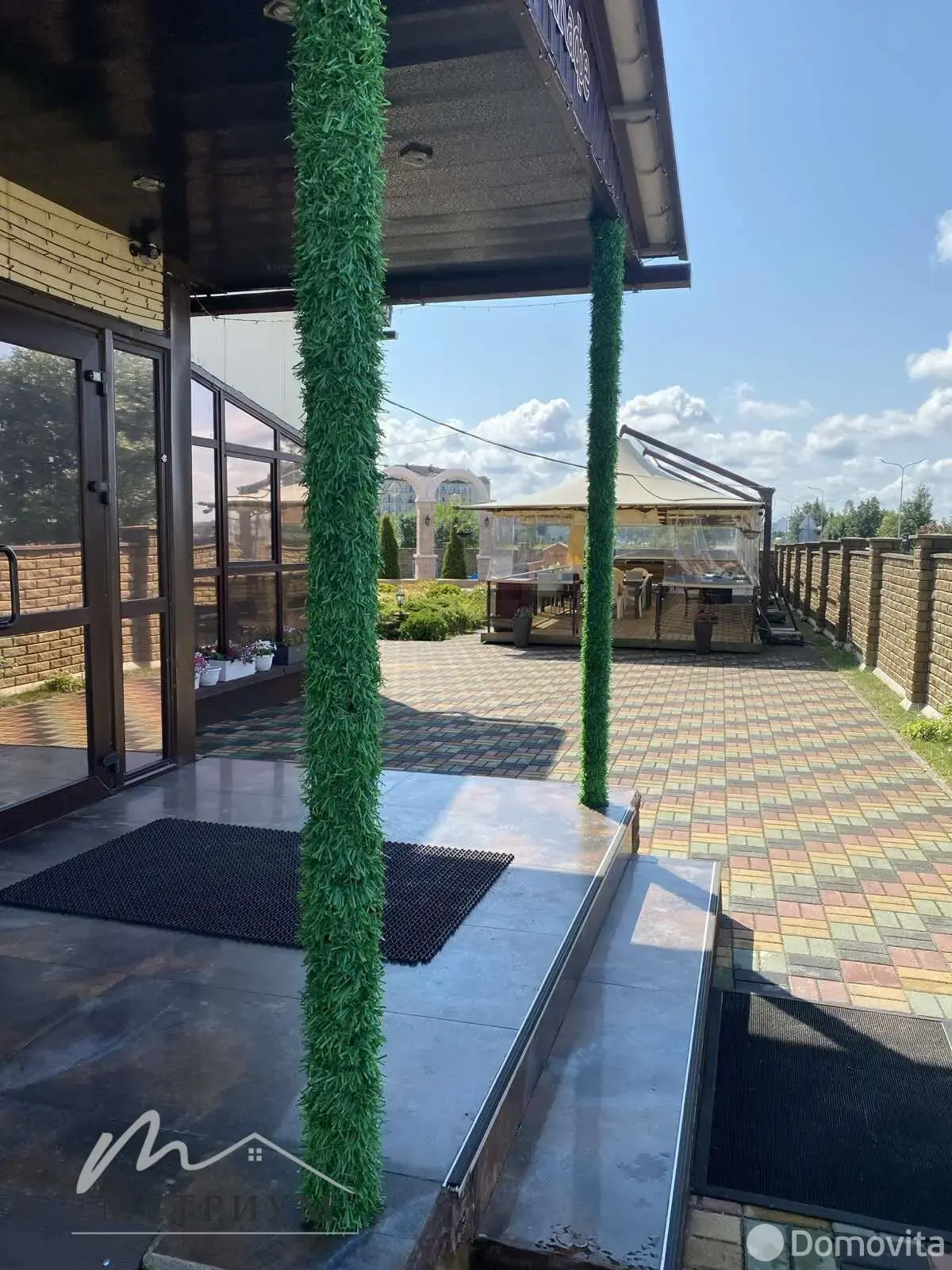 объект сферы услуг, Мядель, ул. Набережная, д. 4/В