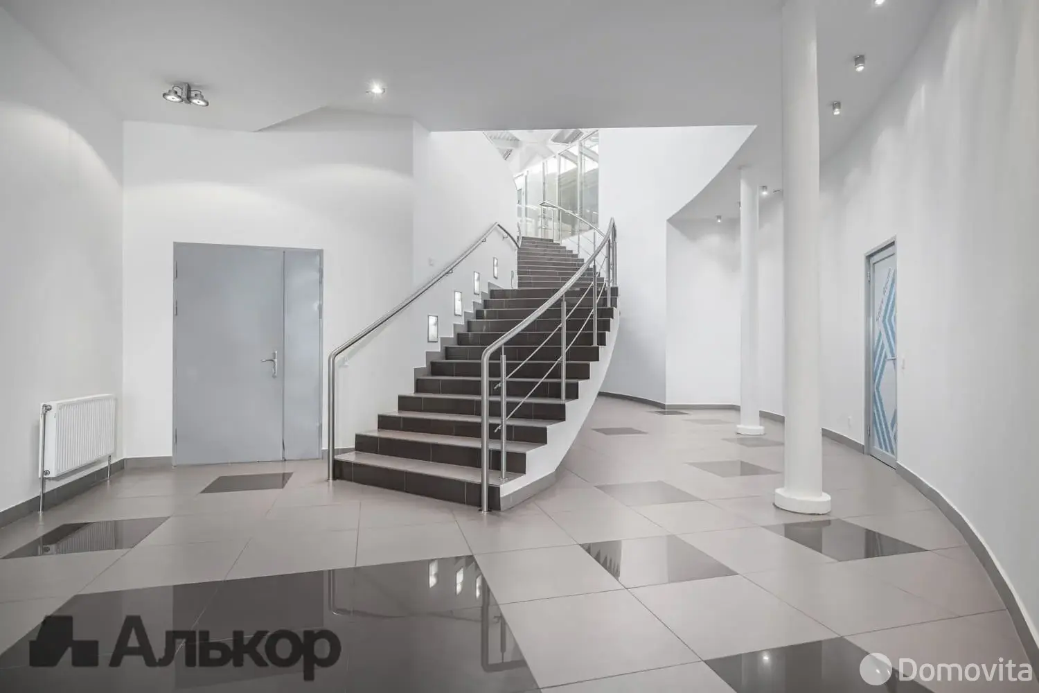 офис, Минск, ул. Нарочанская, д. 11, стоимость аренды 24 491 р./мес.