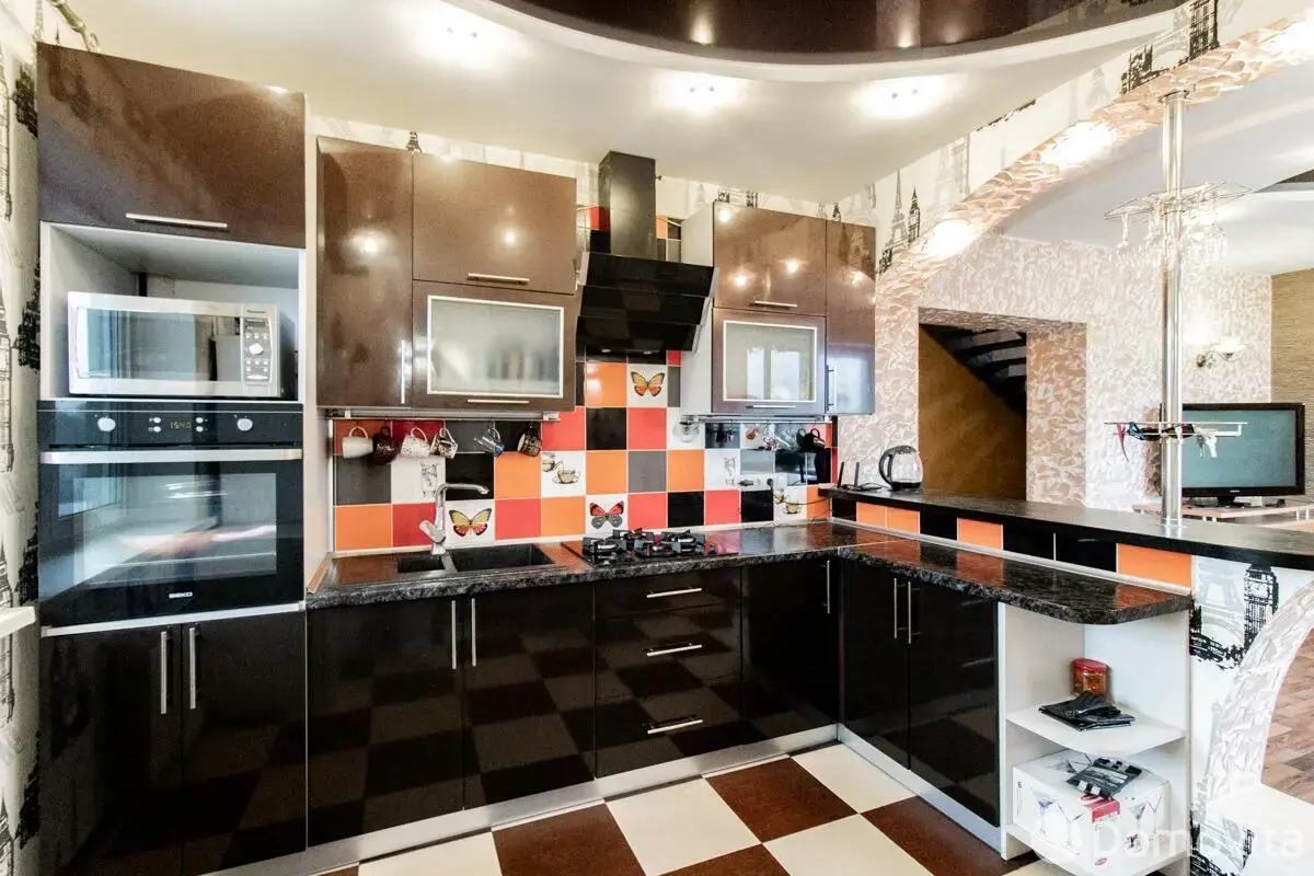 дом, Большой Тростенец, ул. Школьная