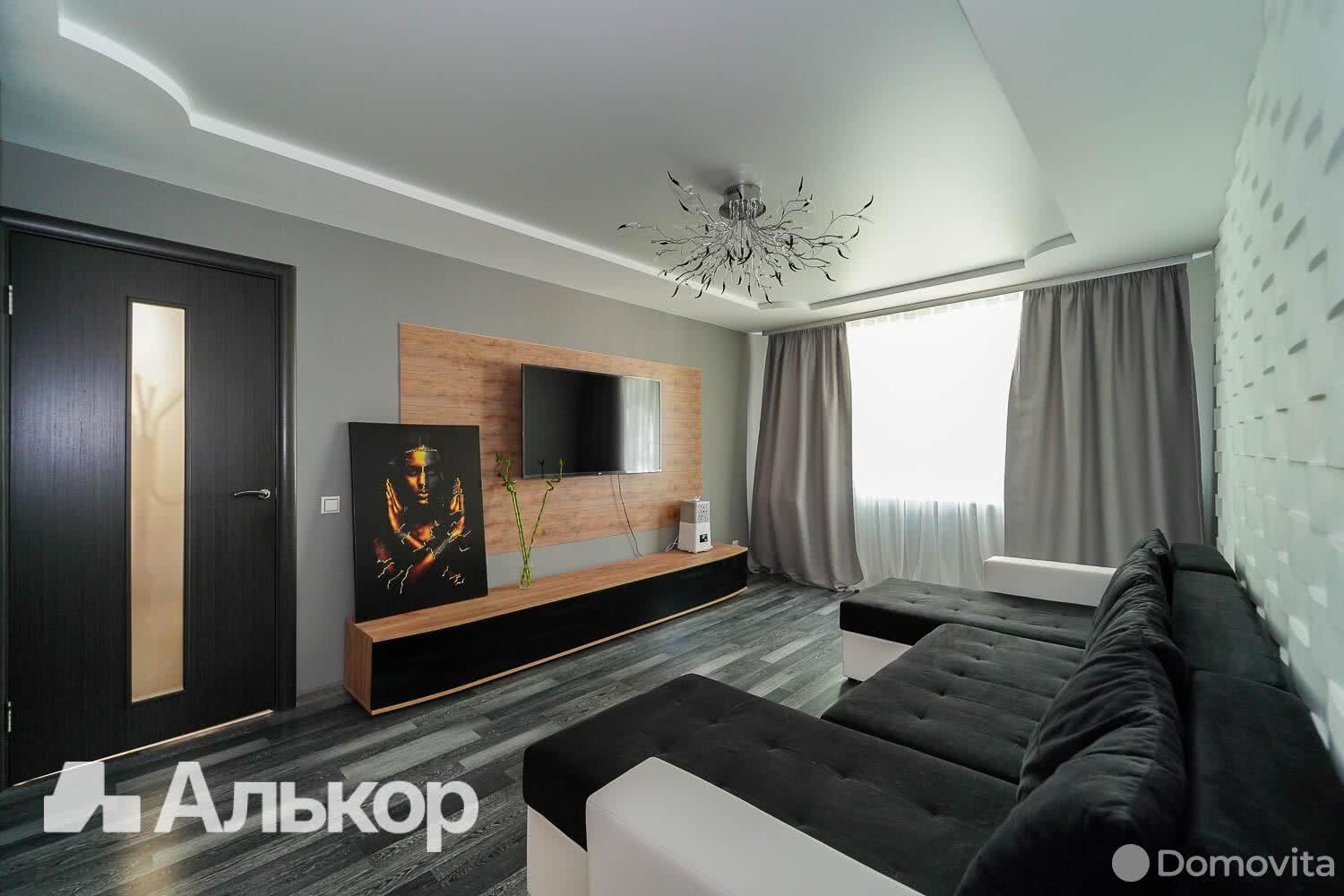 Продажа 1-комнатной квартиры в Минске, ул. Корженевского, д. 17, 55000 USD, код: 1006009 - фото 1