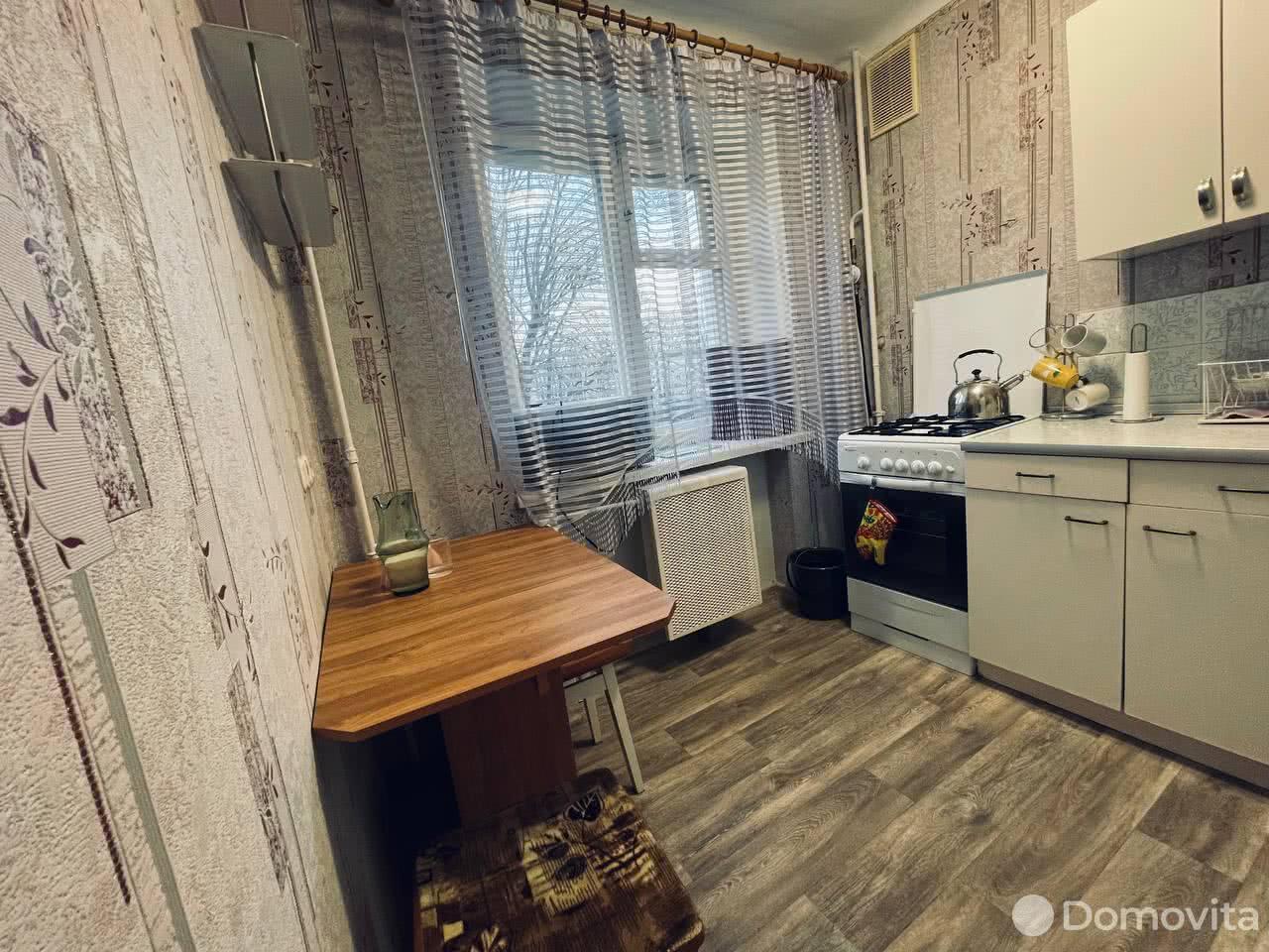 квартира, Минск, ул. Жилуновича, д. 41, стоимость аренды 869 р./мес.