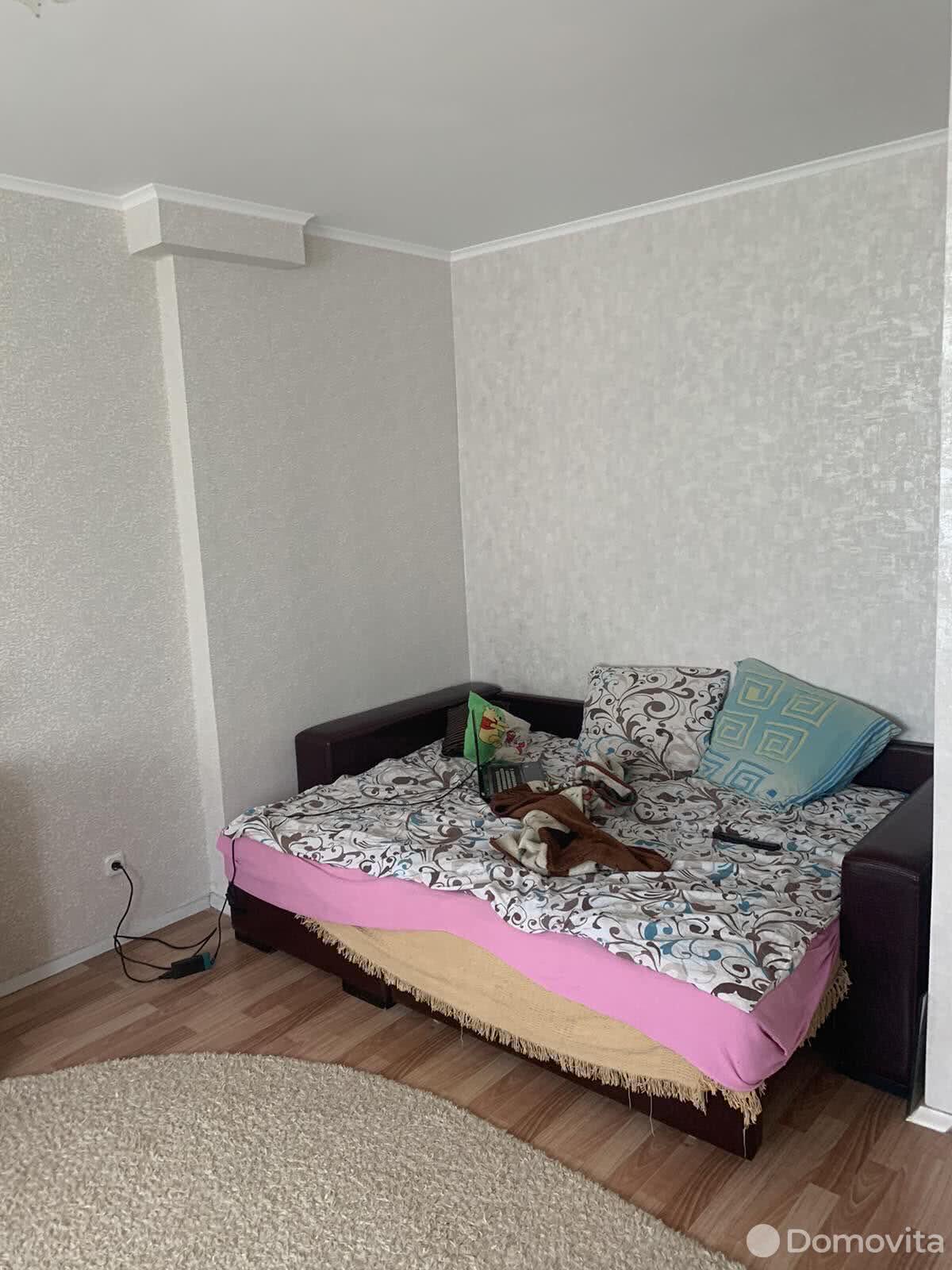 комната, Минск, ул. Карбышева, д. 9, стоимость аренды 300 р./мес.