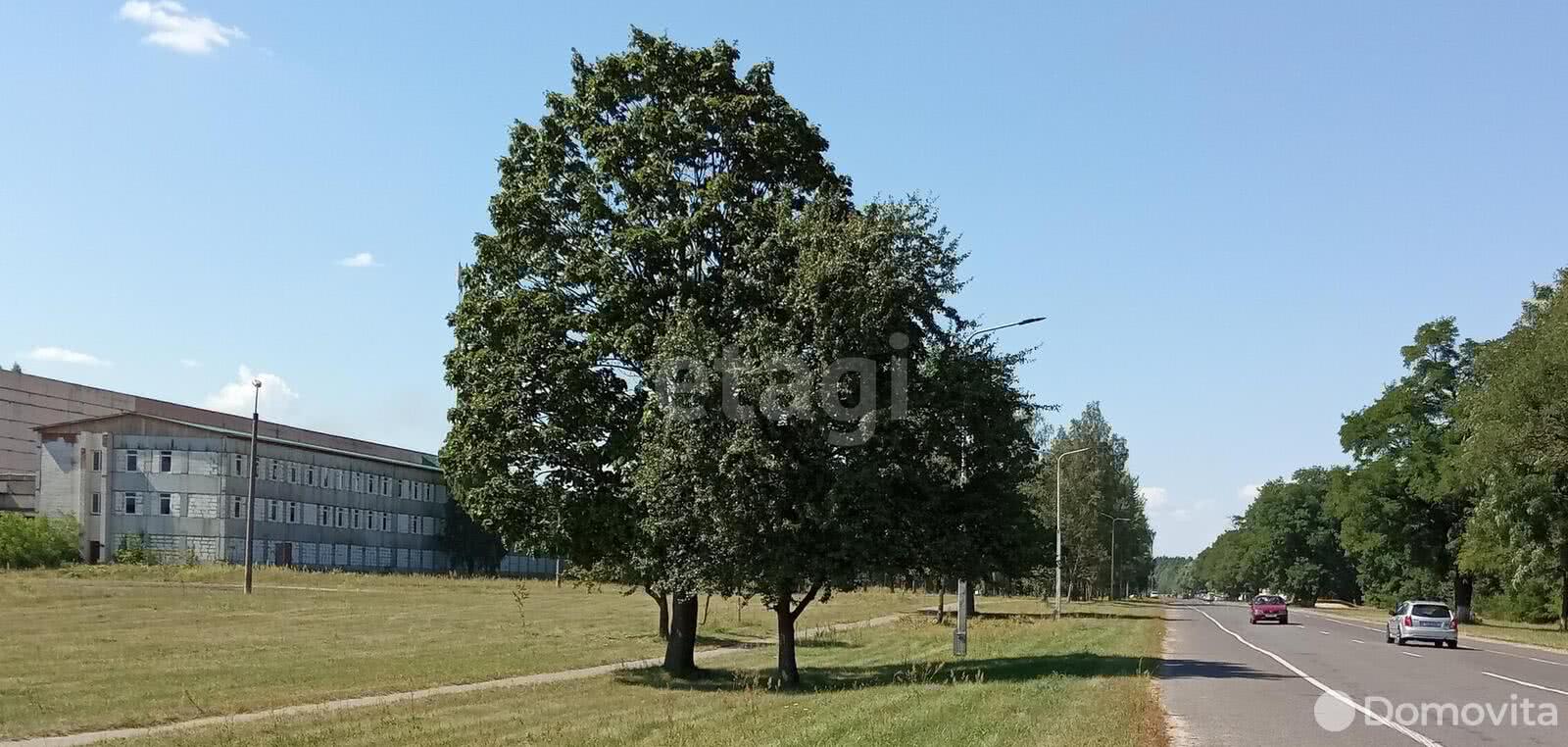 Купить складское помещение на ул. Красная, д. 179 в Лунинце - фото 1