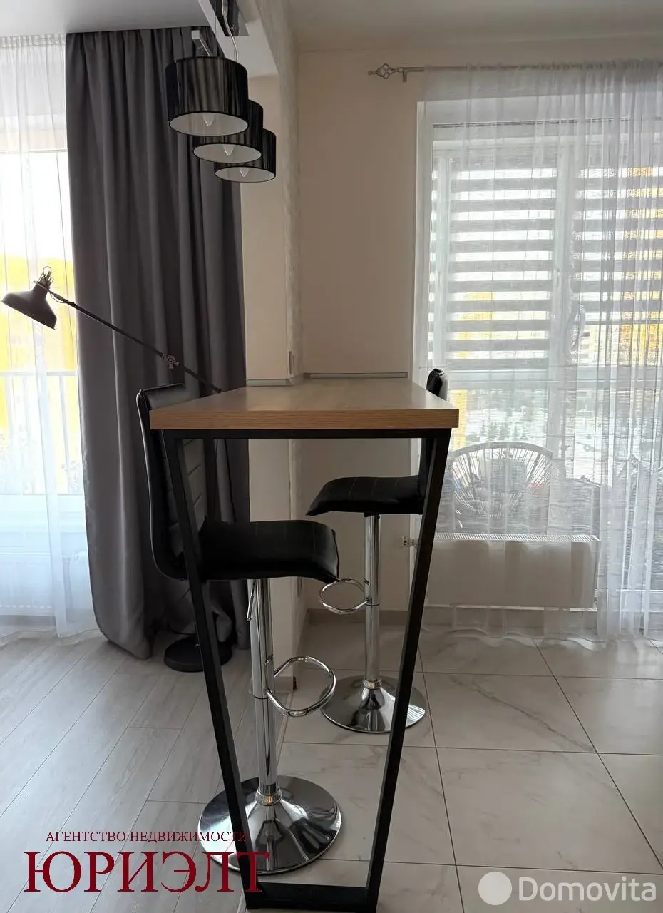 квартира, Копище, ул. Александра Яковлева, д. 1, стоимость аренды 1 557 р./мес.