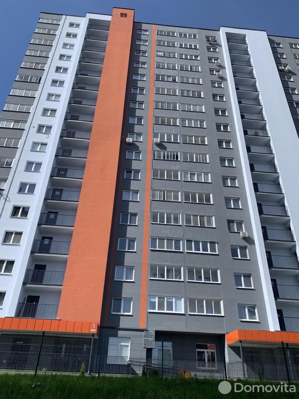 Купить 2-комнатную квартиру в Минске, ул. Разинская, д. 4, 64413 USD, код: 1009000 - фото 1