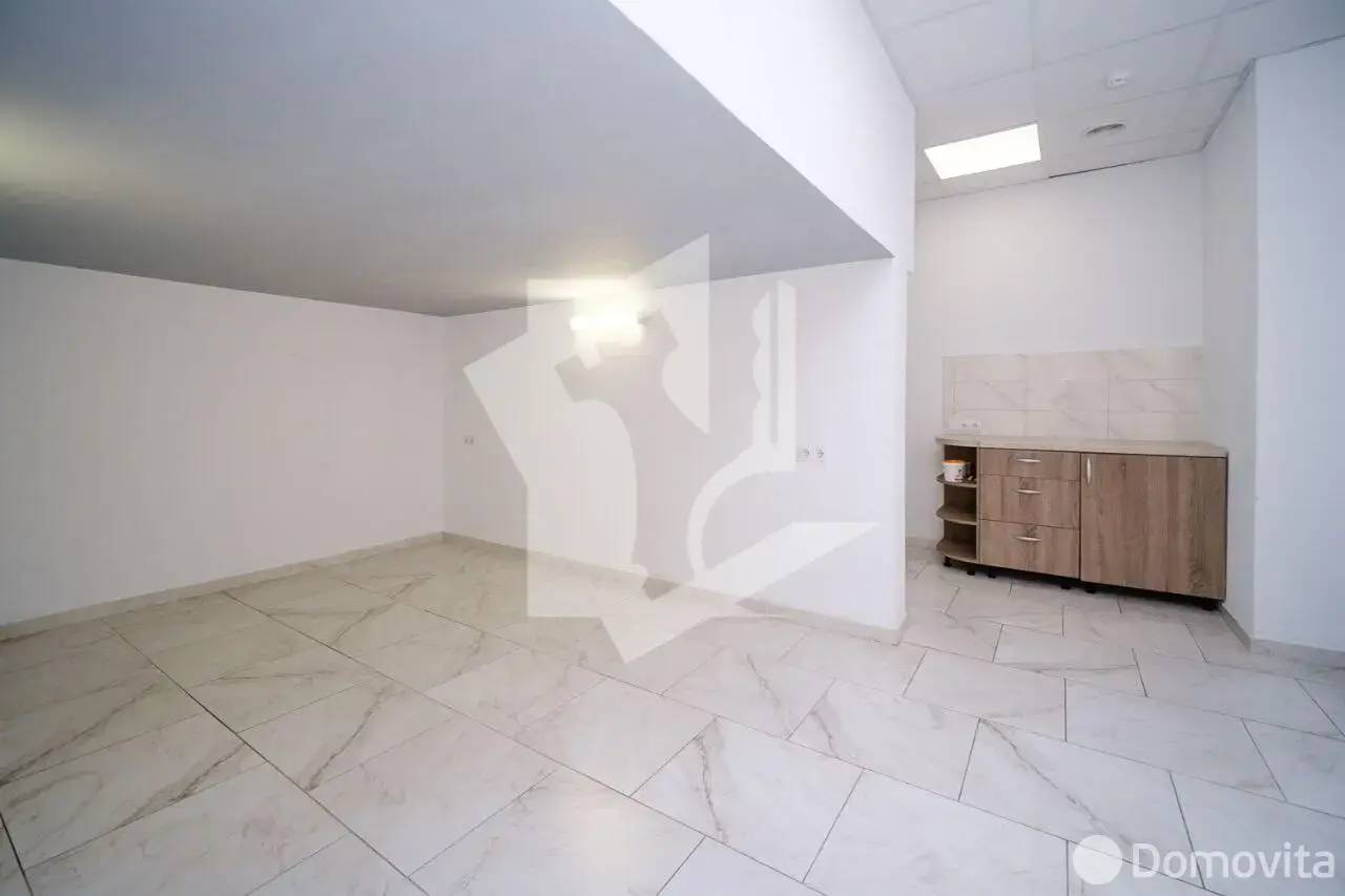 объект сферы услуг, Минск, ул. Петра Мстиславца, д. 24 на ст. метро Восток