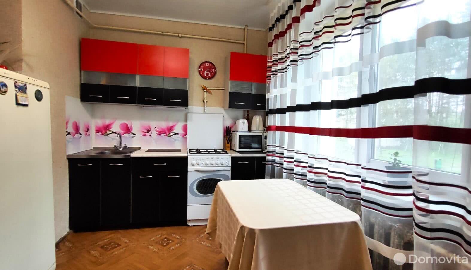 Продажа 2-комнатной квартиры в Нарочи, ул. Нарочанская, д. 5, 43000 USD, код: 998491 - фото 3