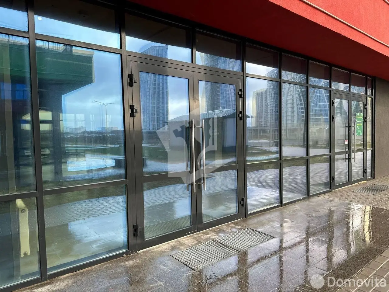 Снять торговое помещение на ул. Братская, д. 11 в Минске, 1704USD, код 966925 - фото 1