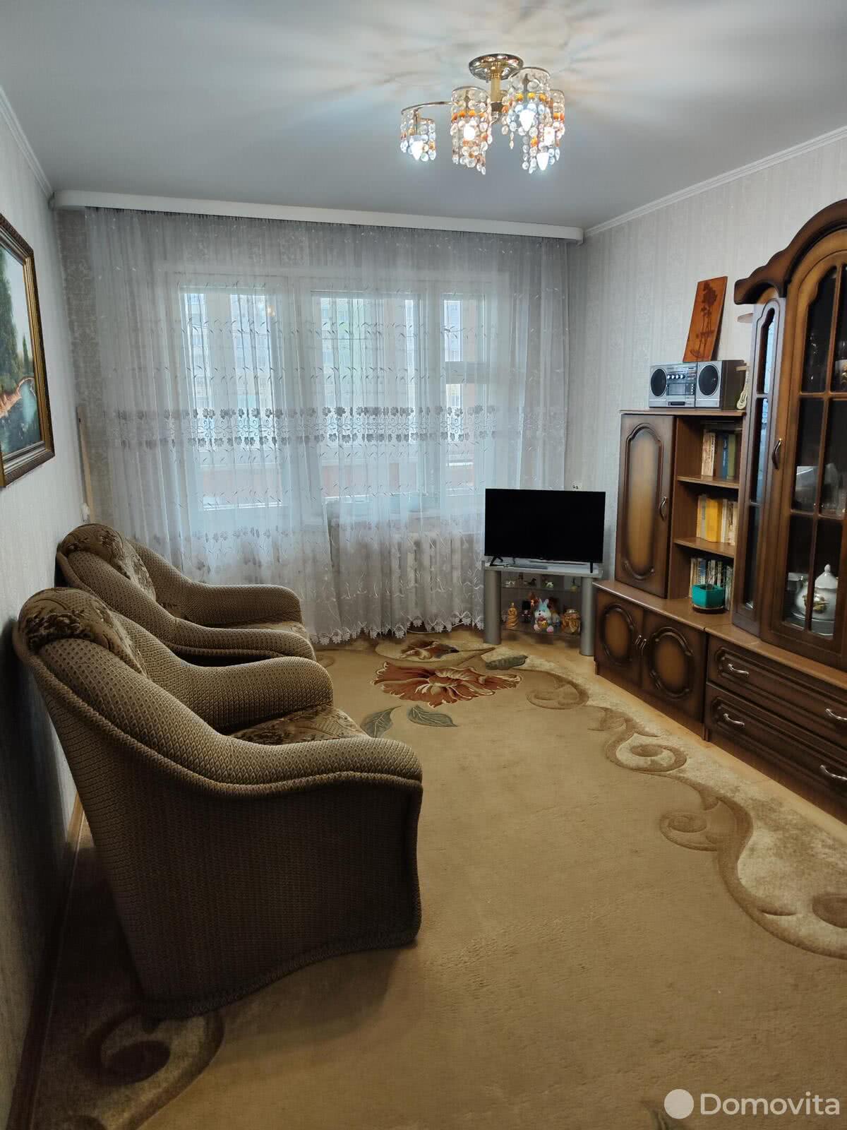 Продажа 2-комнатной квартиры в Солигорске, ул. Железнодорожная, д. 28, 42300 USD, код: 952880 - фото 1