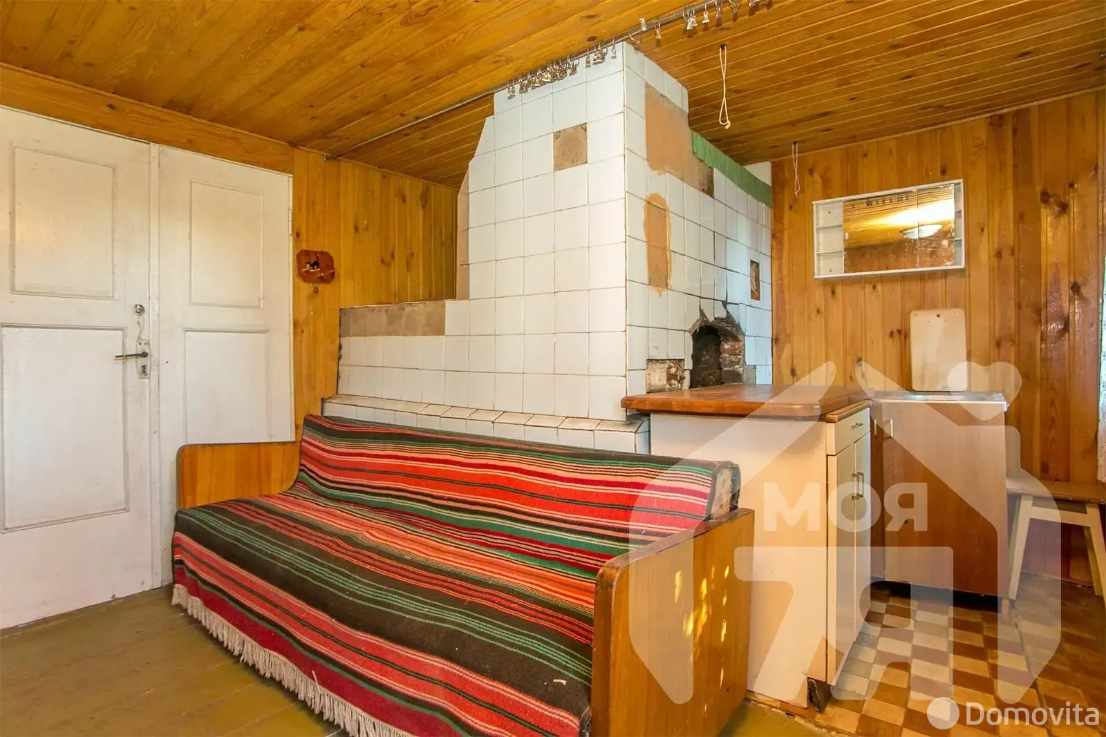 дом, Мокрица, 