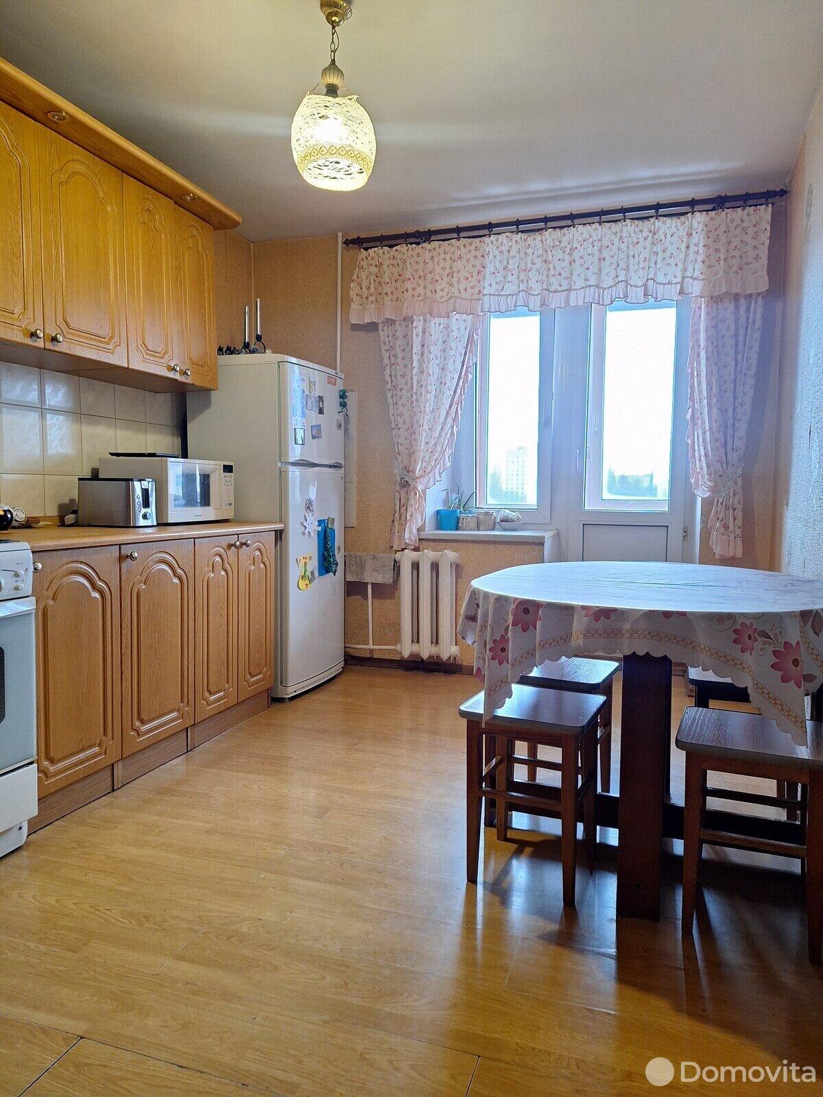 Продажа 3-комнатной квартиры в Гомеле, ул. Рощинская, д. 10, 62000 USD, код: 962127 - фото 1