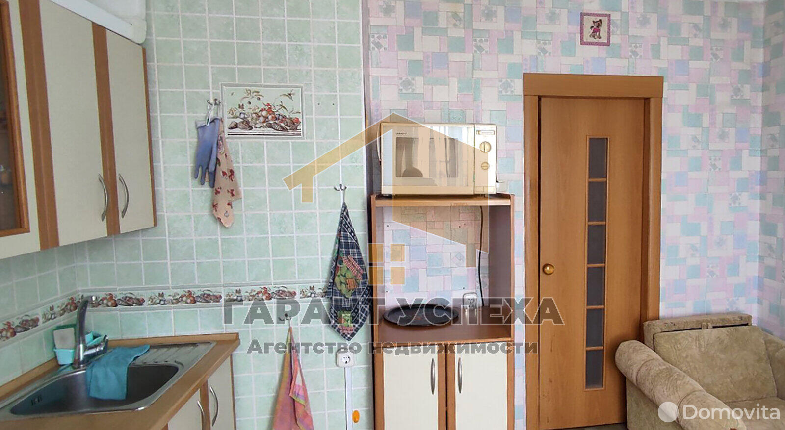 Продажа 2-комнатной квартиры в Жабинке, ул. Молодёжная, 31500 USD, код: 989796 - фото 2
