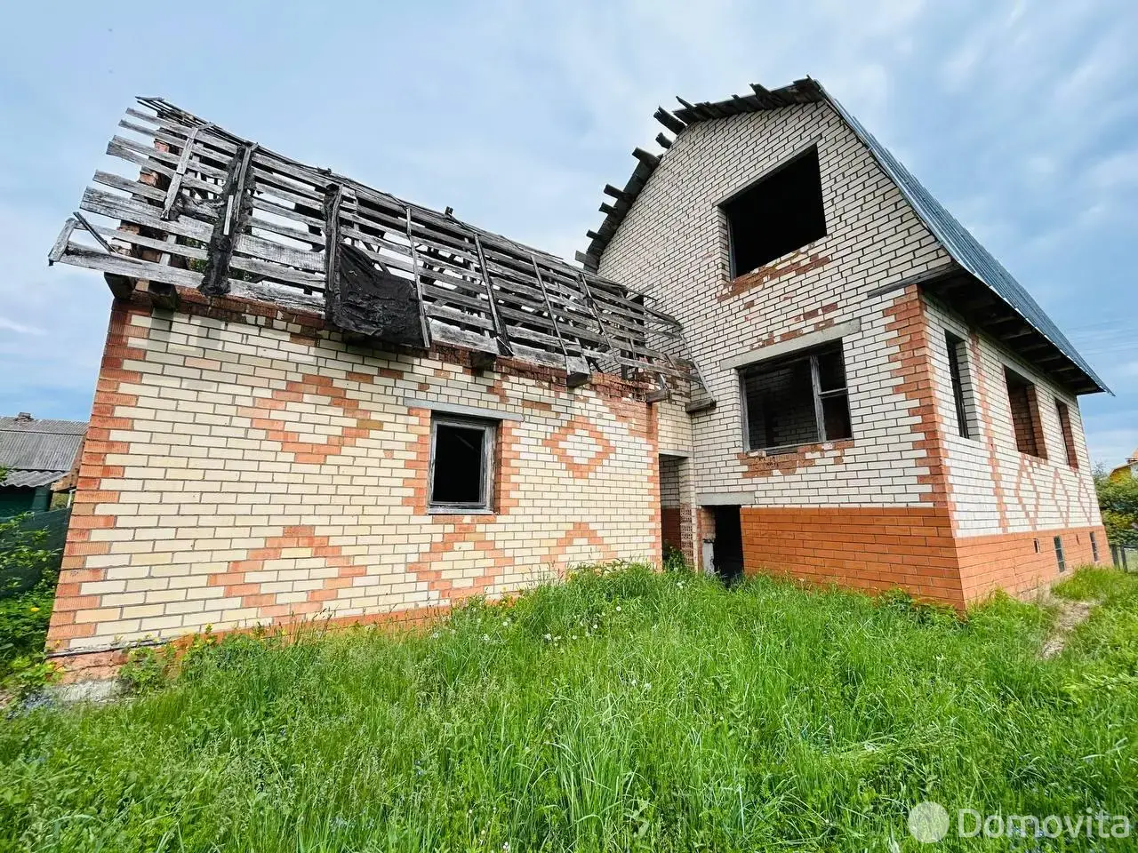 участок, Лира, 