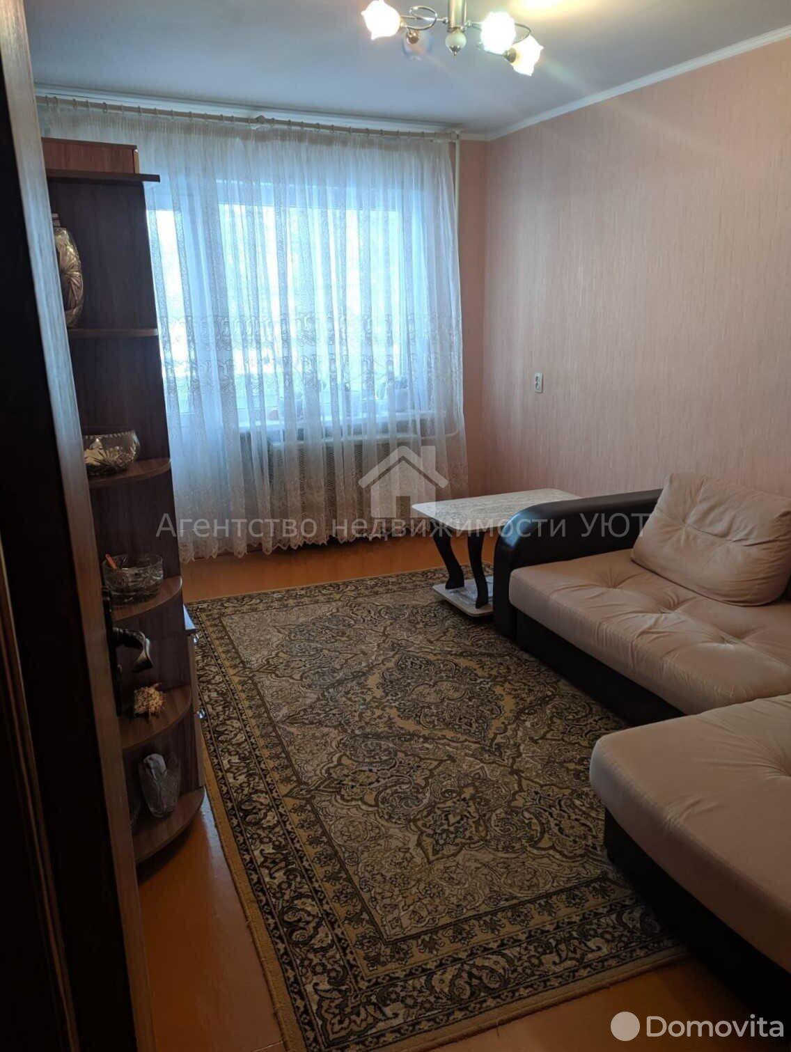 Купить 2-комнатную квартиру в Витебске, ул. 39-й Армии, 26500 USD, код: 952860 - фото 1