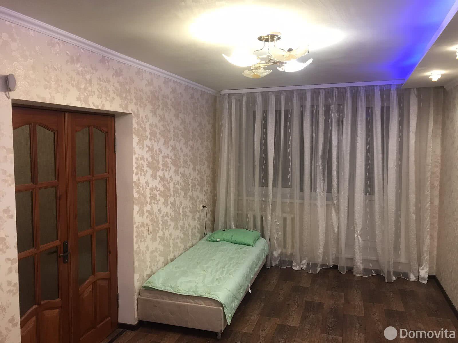 3-комнатная квартира на сутки в Слуцке ул. Ивановского - фото 1