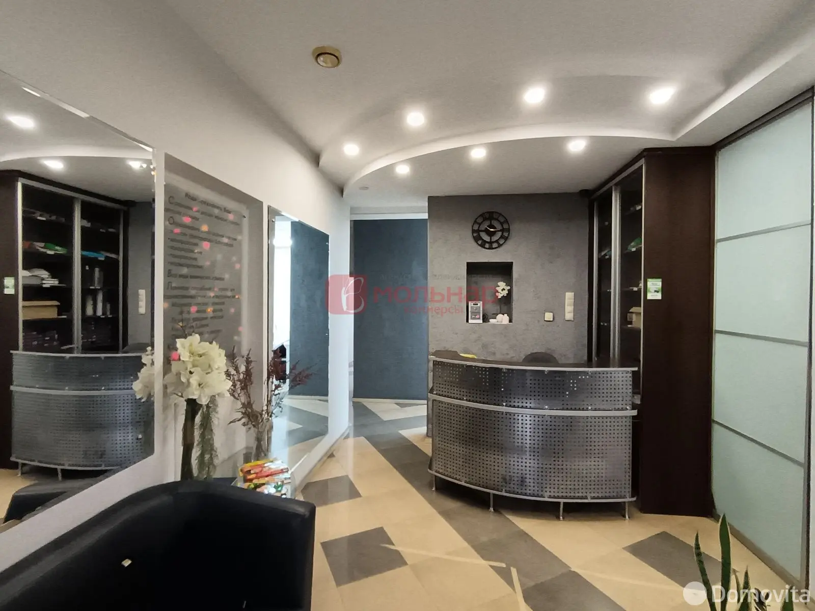 объект сферы услуг, Минск, ул. Якуба Коласа, д. 25/1 на ст. метро Академия наук