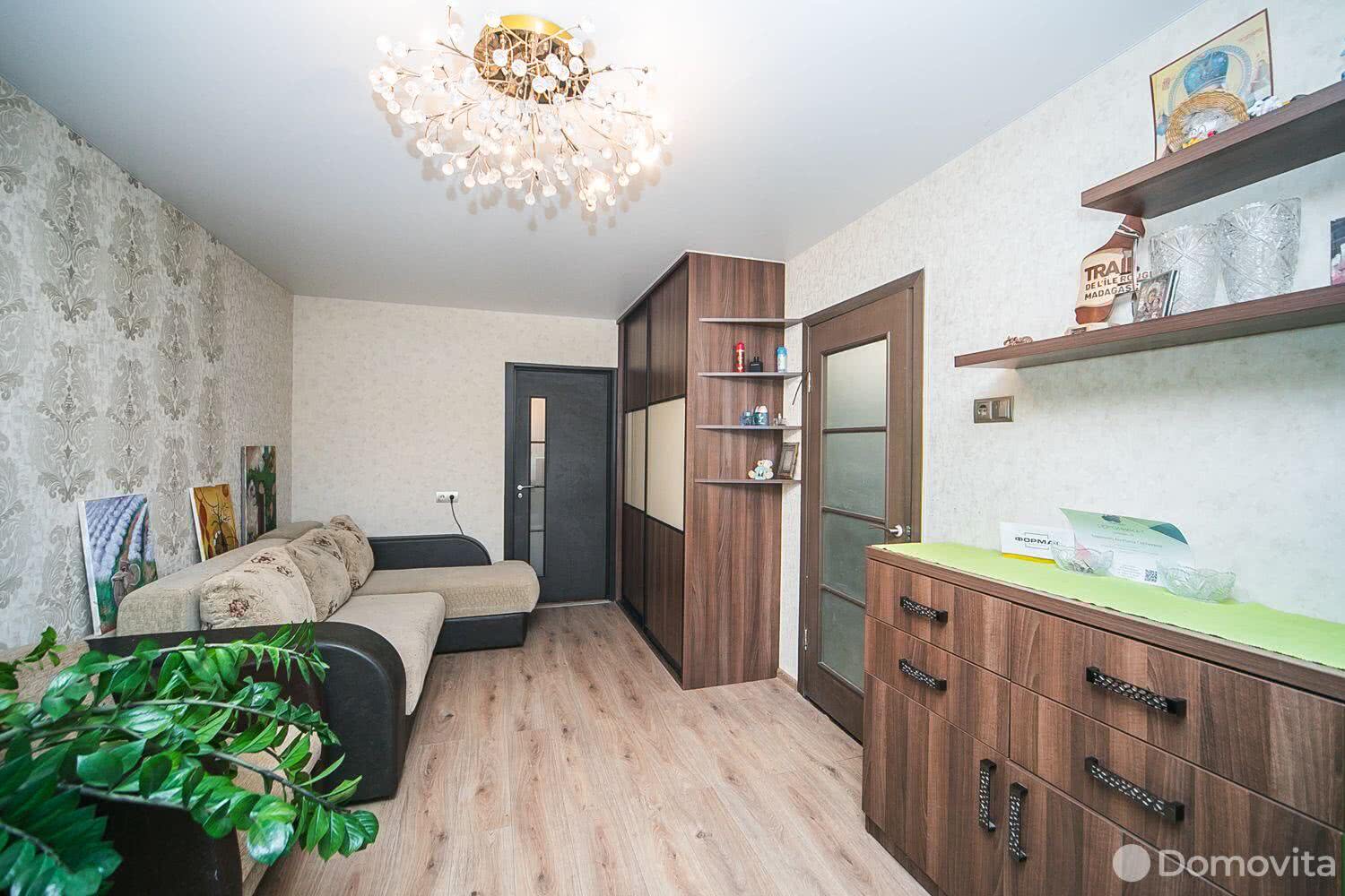 Купить 3-комнатную квартиру в Минске, ул. Кунцевщина, д. 4, 74000 USD, код: 1020810 - фото 1