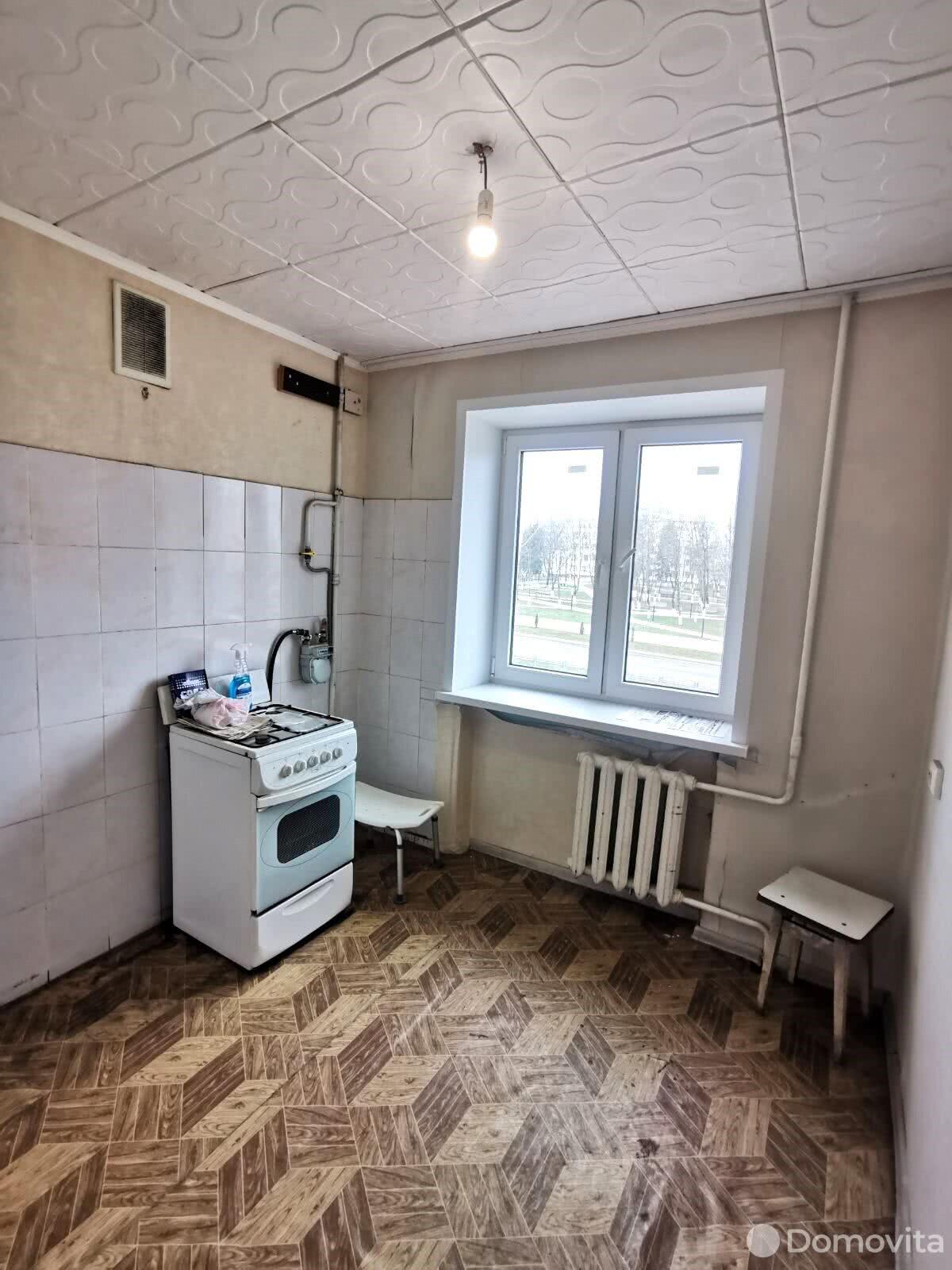 Купить 2-комнатную квартиру в Борисове, ул. Гагарина, д. 87, 29500 USD, код: 993982 - фото 1