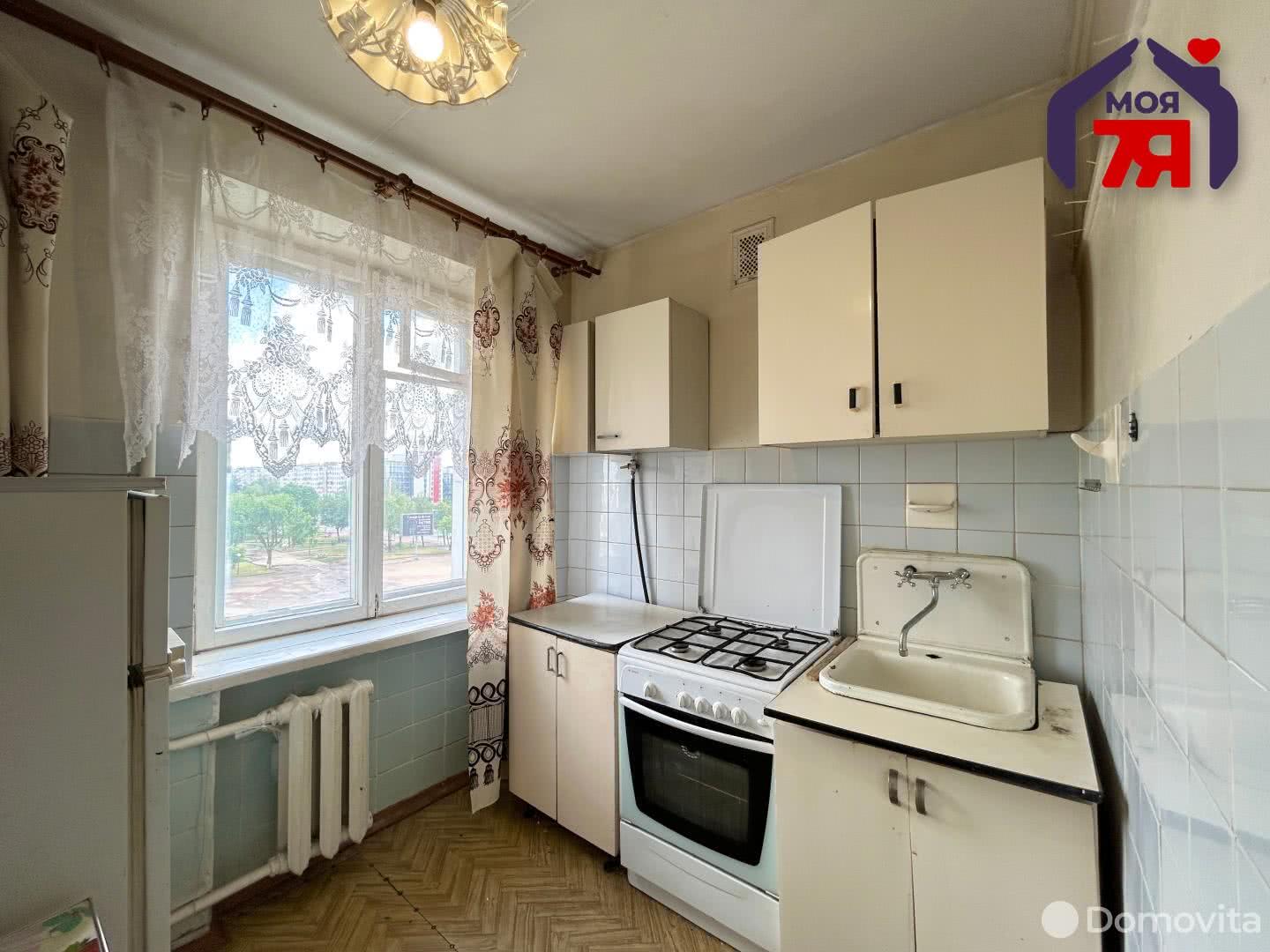 Купить 2-комнатную квартиру в Солигорске, ул. Козлова, д. 24, 31500 USD, код: 1013186 - фото 2