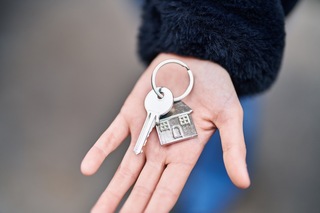 Как продать долю в квартире и не прогадать: подробный гайд