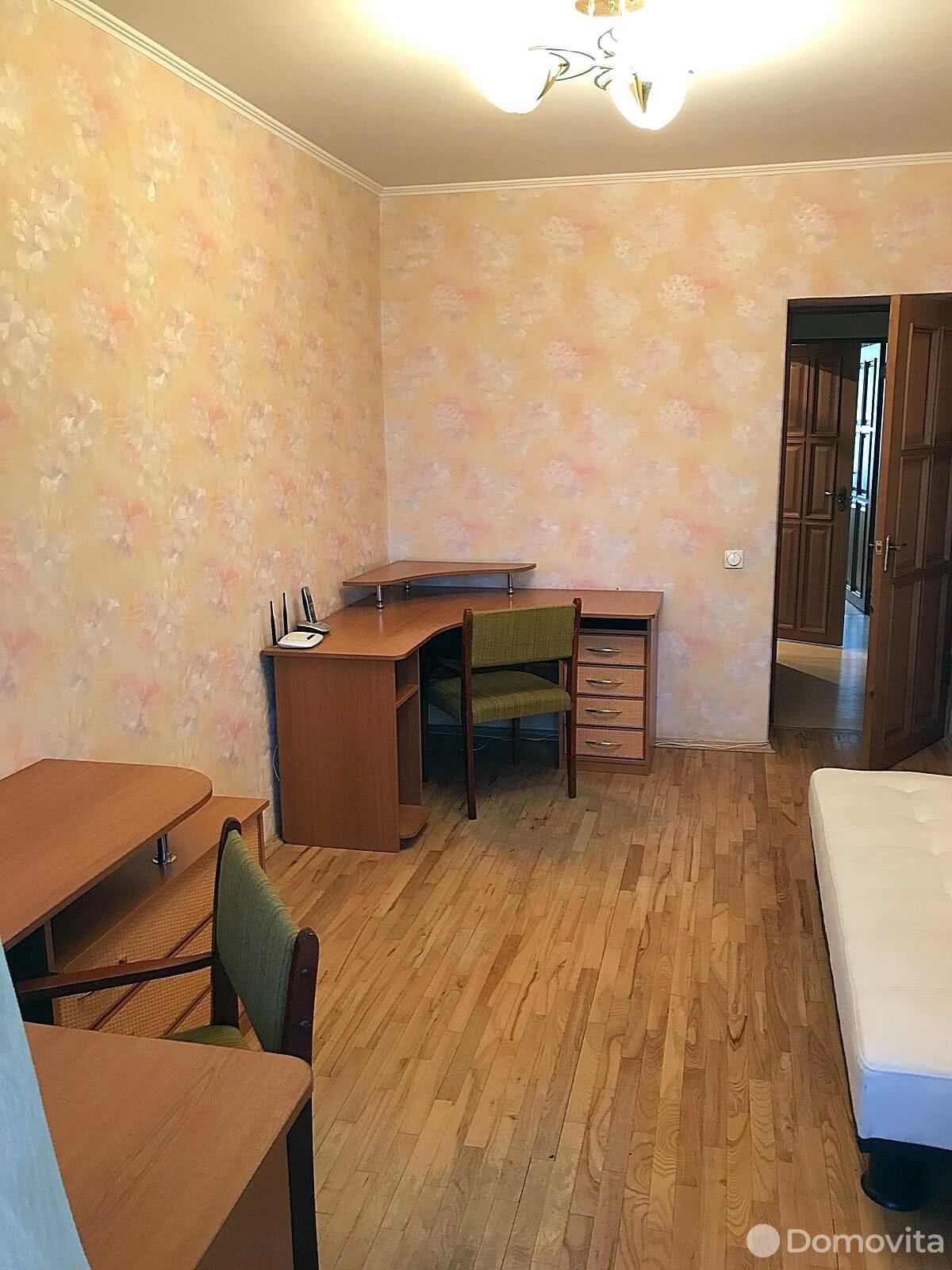 квартира, Минск, ул. Нахимова, д. 19/1, стоимость аренды 1 425 р./мес.