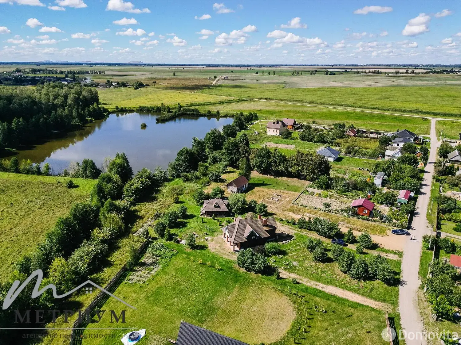 коттедж, Бусловка, ул. Озёрная