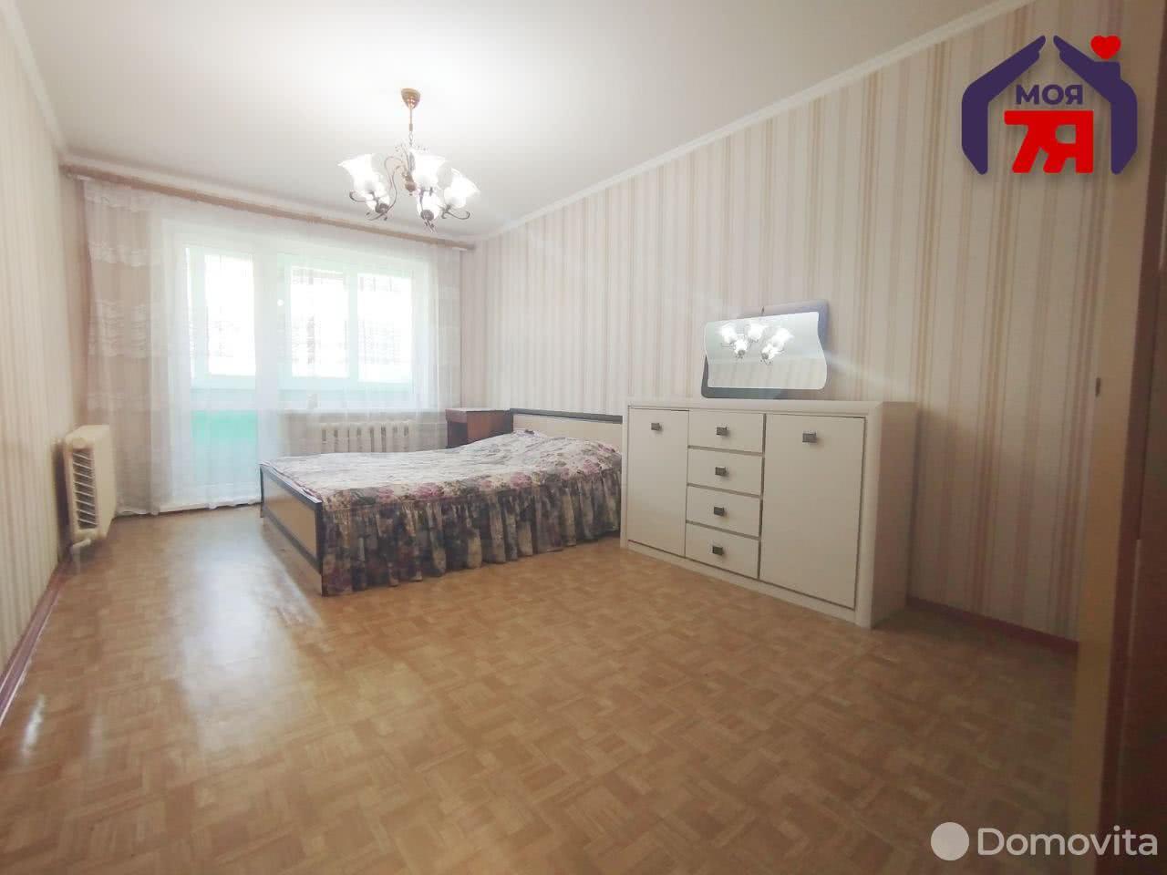 Купить 3-комнатную квартиру в Слуцке, ул. Чехова, д. 53, 44500 USD, код: 1011556 - фото 2
