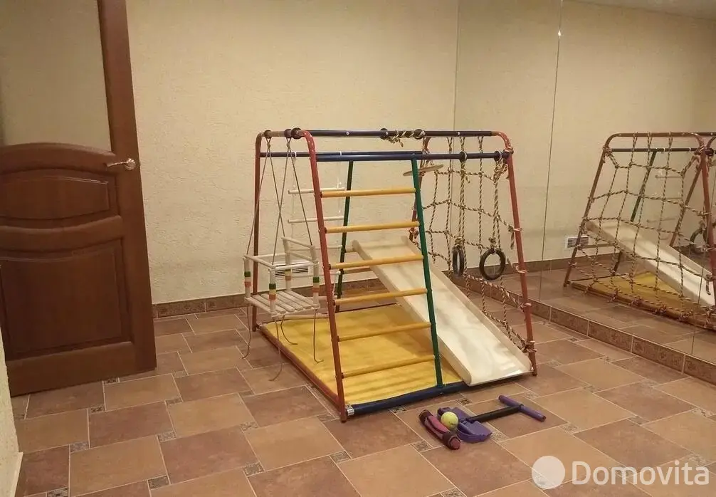 коттедж, Минск, ул. Зацень, стоимость продажи 850 000 р.