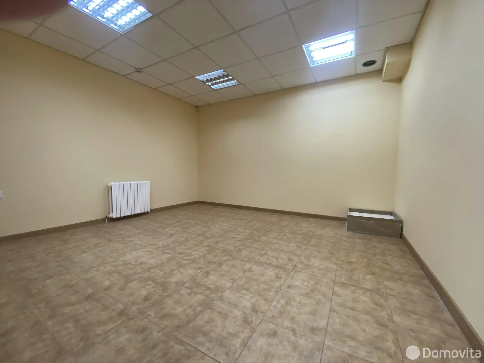 Снять торговое помещение на ул. Червякова, д. 3 в Минске, 1200EUR, код 967916 - фото 1