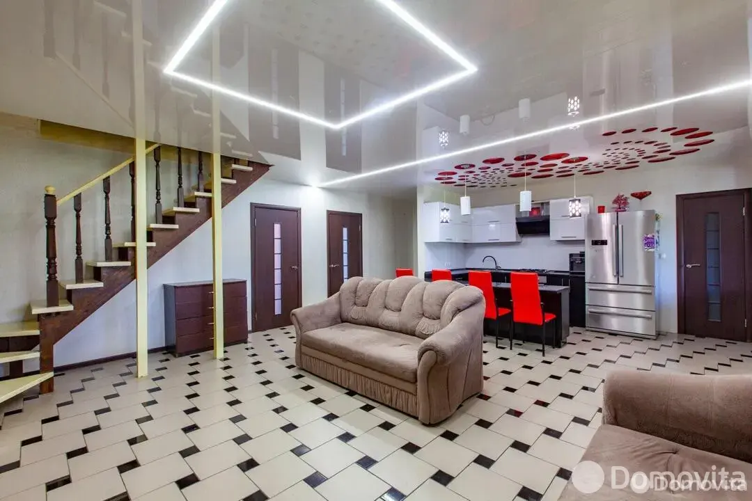 коттедж, Моторовщина, ул. Цветочная, д. 6 - лучшее предложение