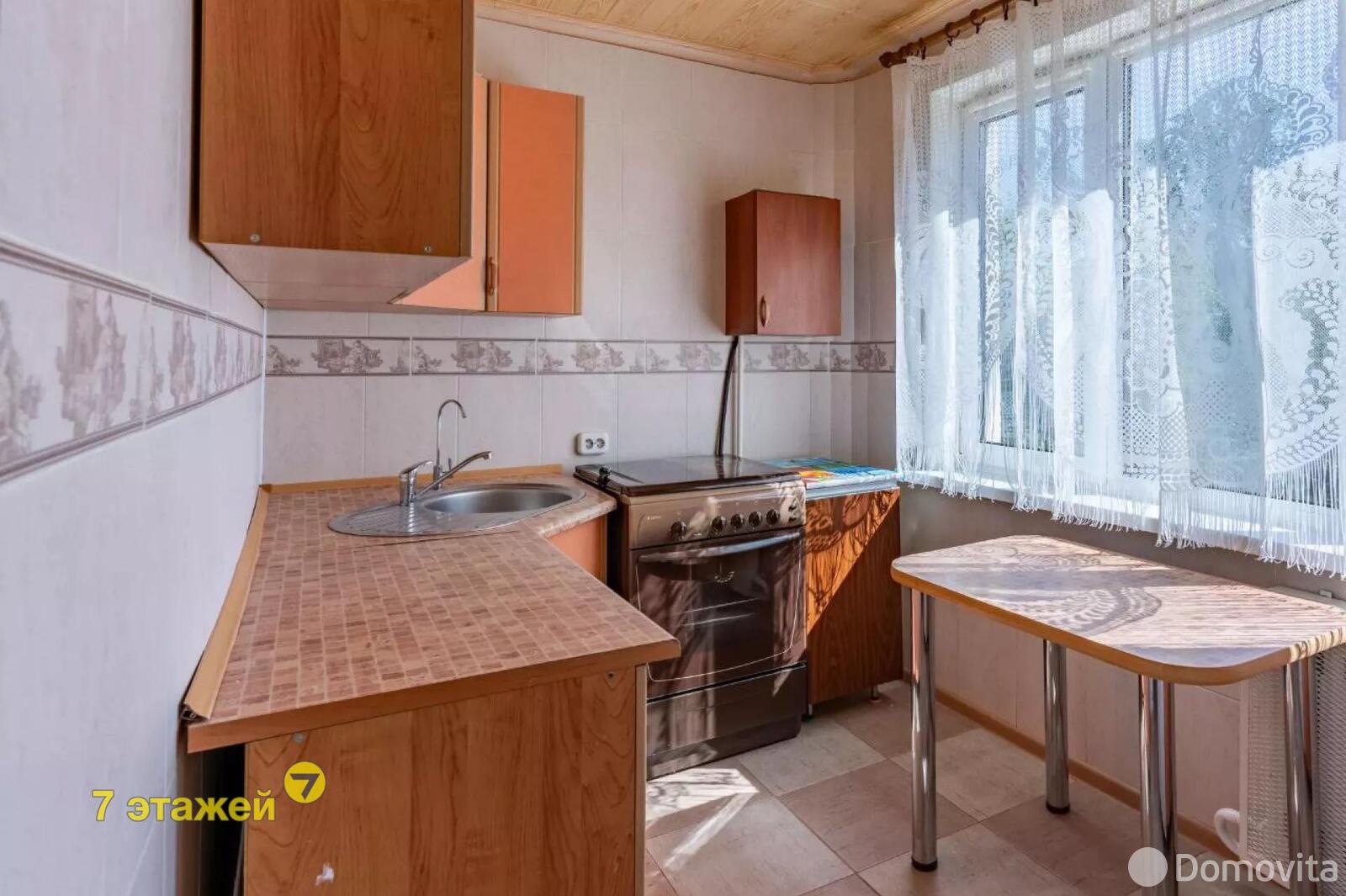 Продажа 2-комнатной квартиры в Минске, ул. Янки Мавра, д. 28, 63000 USD, код: 1033037 - фото 1