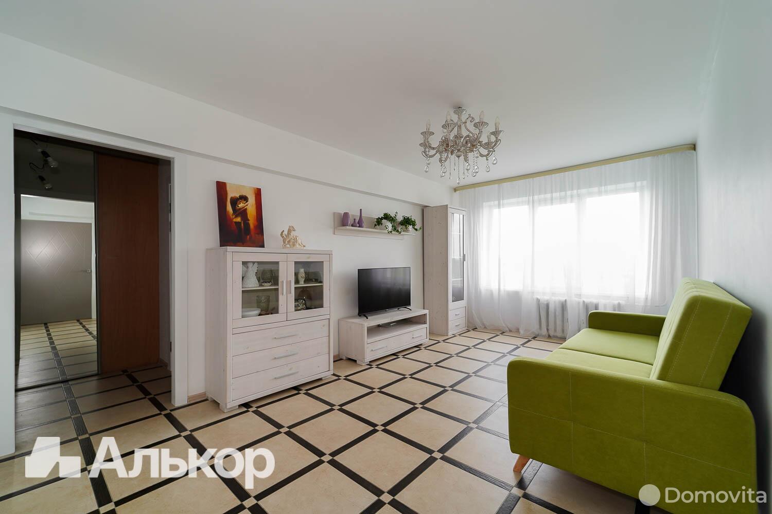 Продажа 3-комнатной квартиры в Минске, ул. Притыцкого, д. 32, 105000 USD, код: 1007135 - фото 2