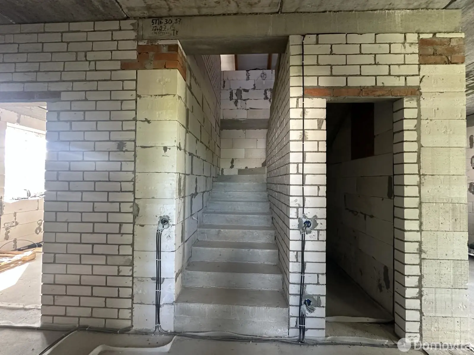 купить коттедж, Погораны, 