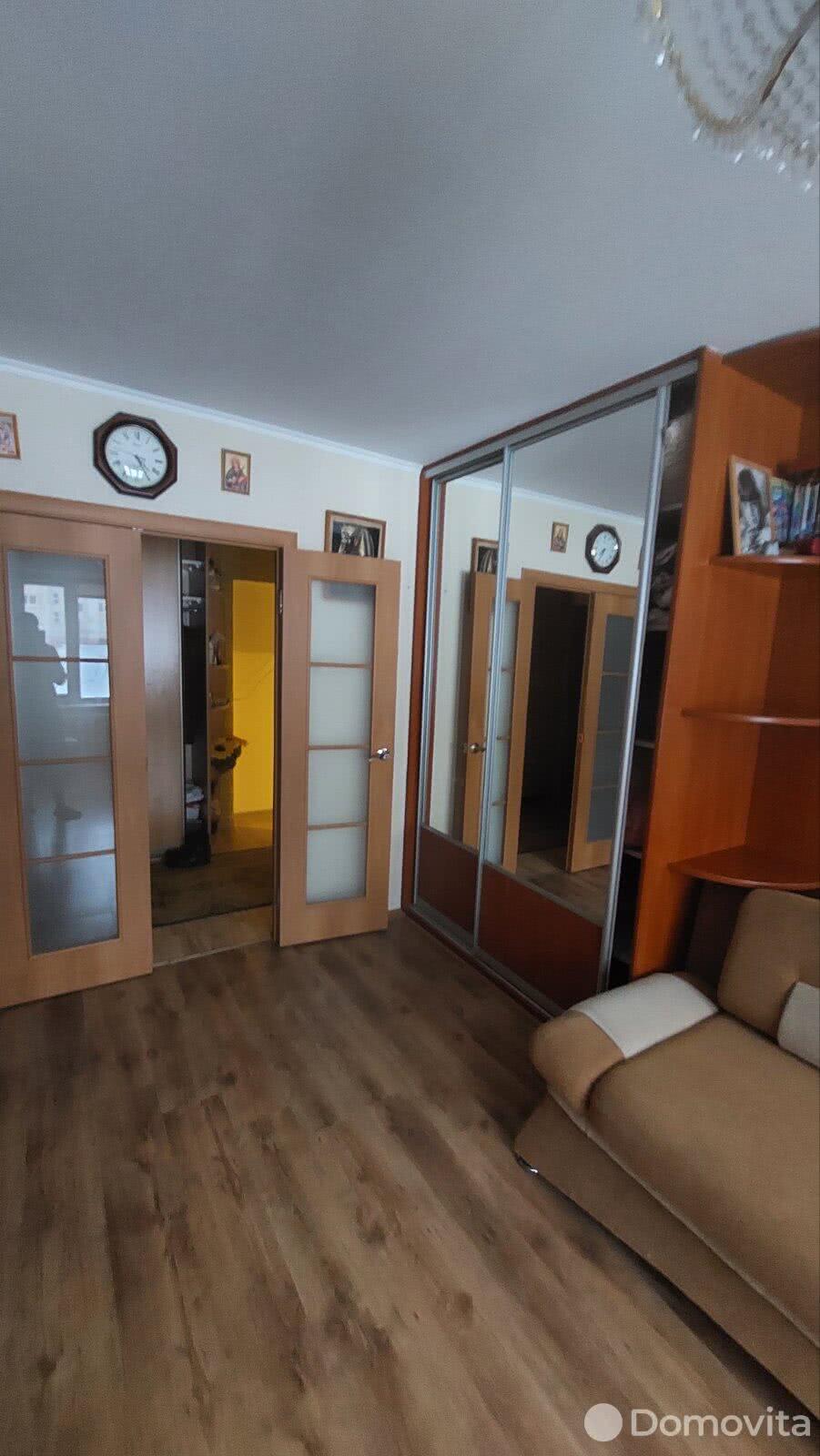 Аренда комнаты в Минске, ул. Карвата, д. 29, код 10530 - фото 1