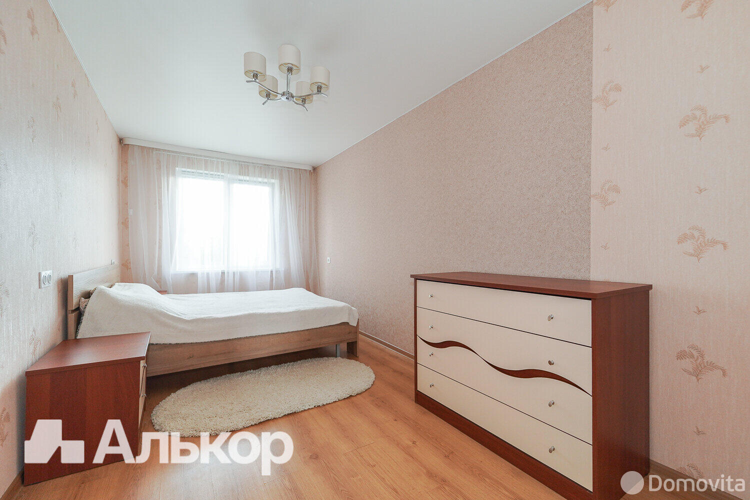 Купить 2-комнатную квартиру в Минске, ул. Янки Мавра, д. 19, 66000 USD, код: 1059624 - фото 1