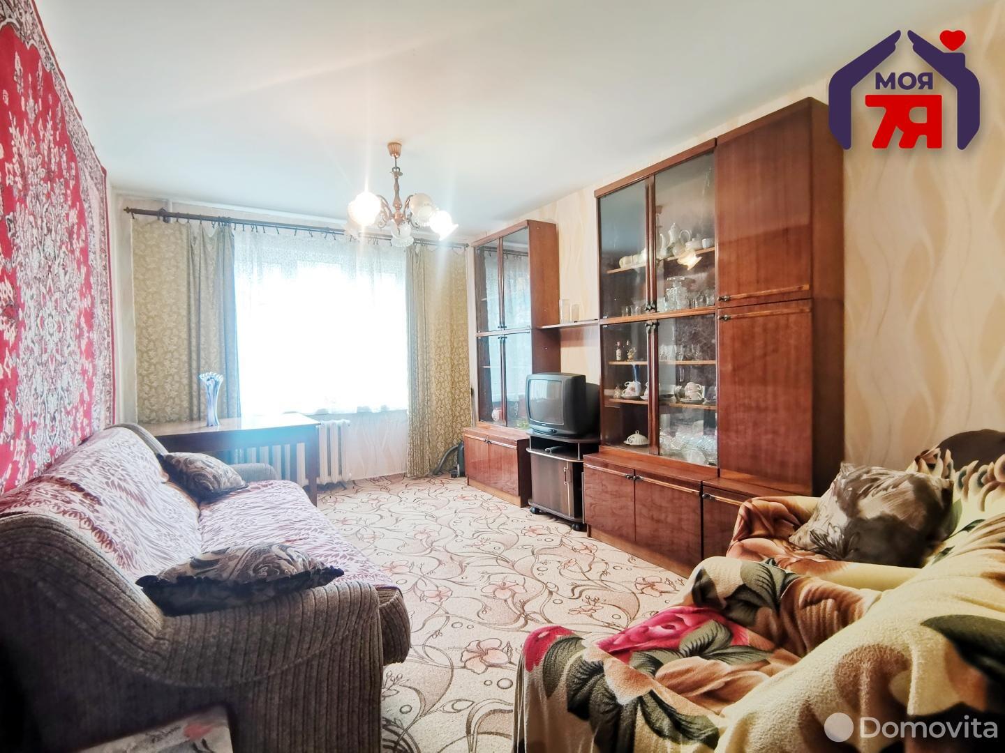 Продажа 2-комнатной квартиры в Слуцке, ул. Социалистическая, д. 150, 25000 USD, код: 981313 - фото 2