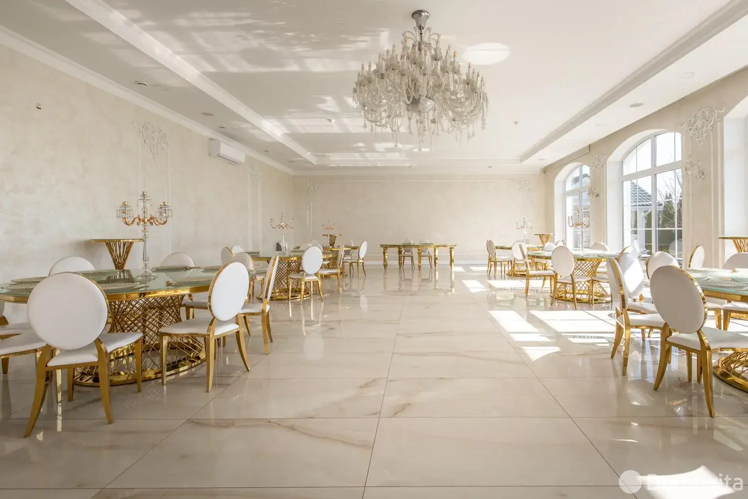 Купить помещение под сферу услуг в Сенице, ул. Набережная, д. 1 - фото 12