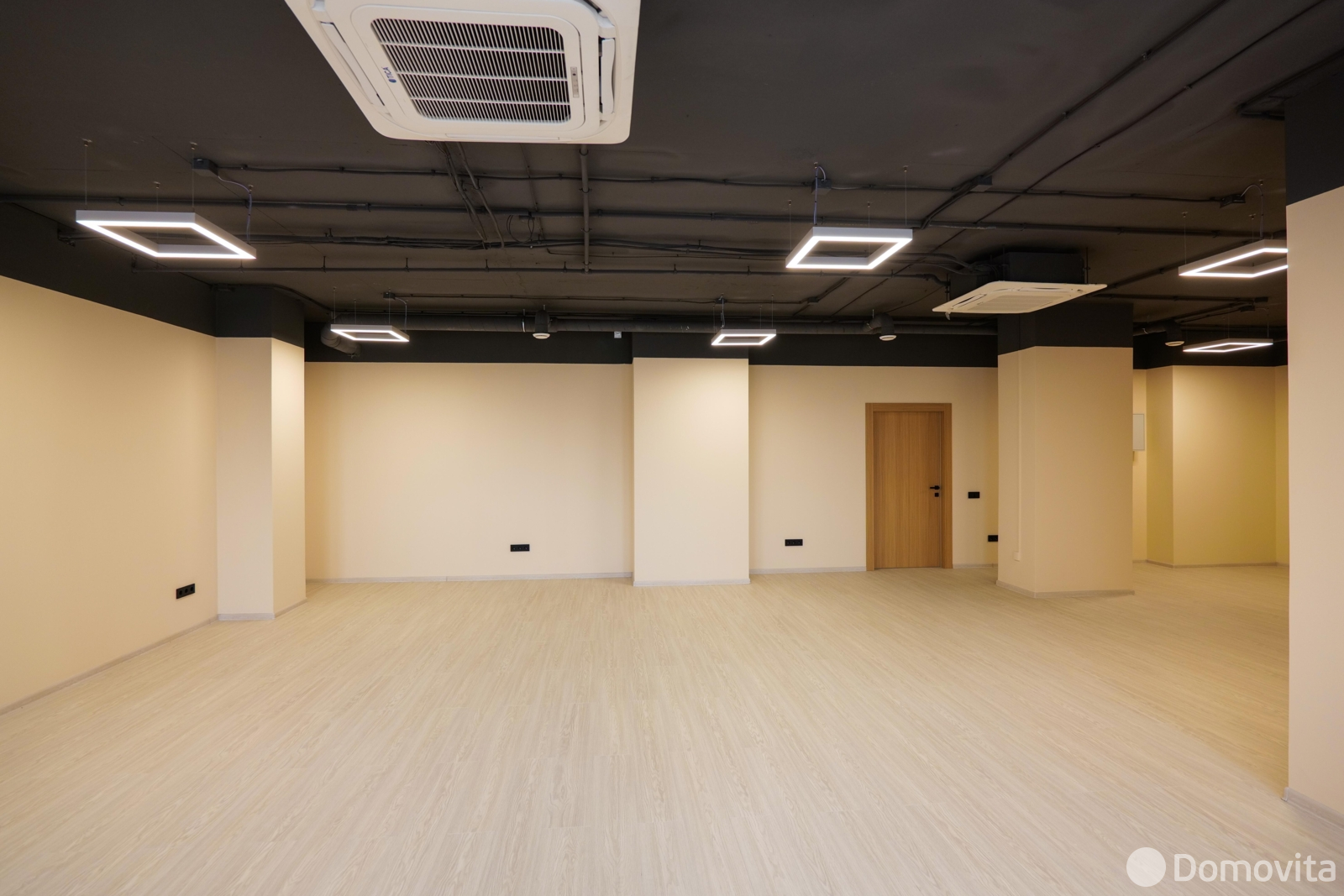 офис, Минск, ул. Интернациональная, д. 38, стоимость аренды 3 221 р./мес.