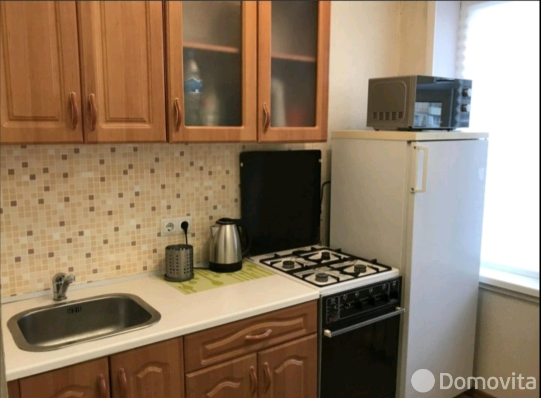 Снять 1-комнатную квартиру в Минске, ул. Ванеева, д. 18, 300USD, код 150333 - фото 1
