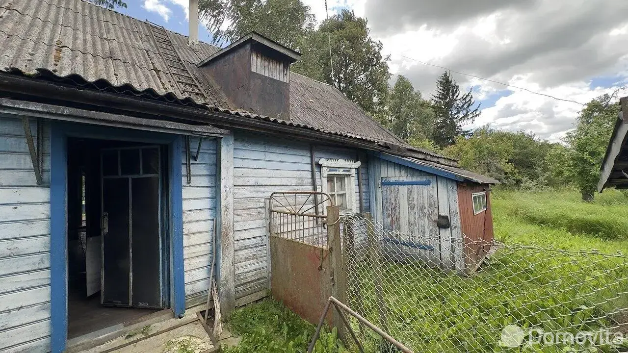 дом, Клепчаны, ул. Комсомольская 